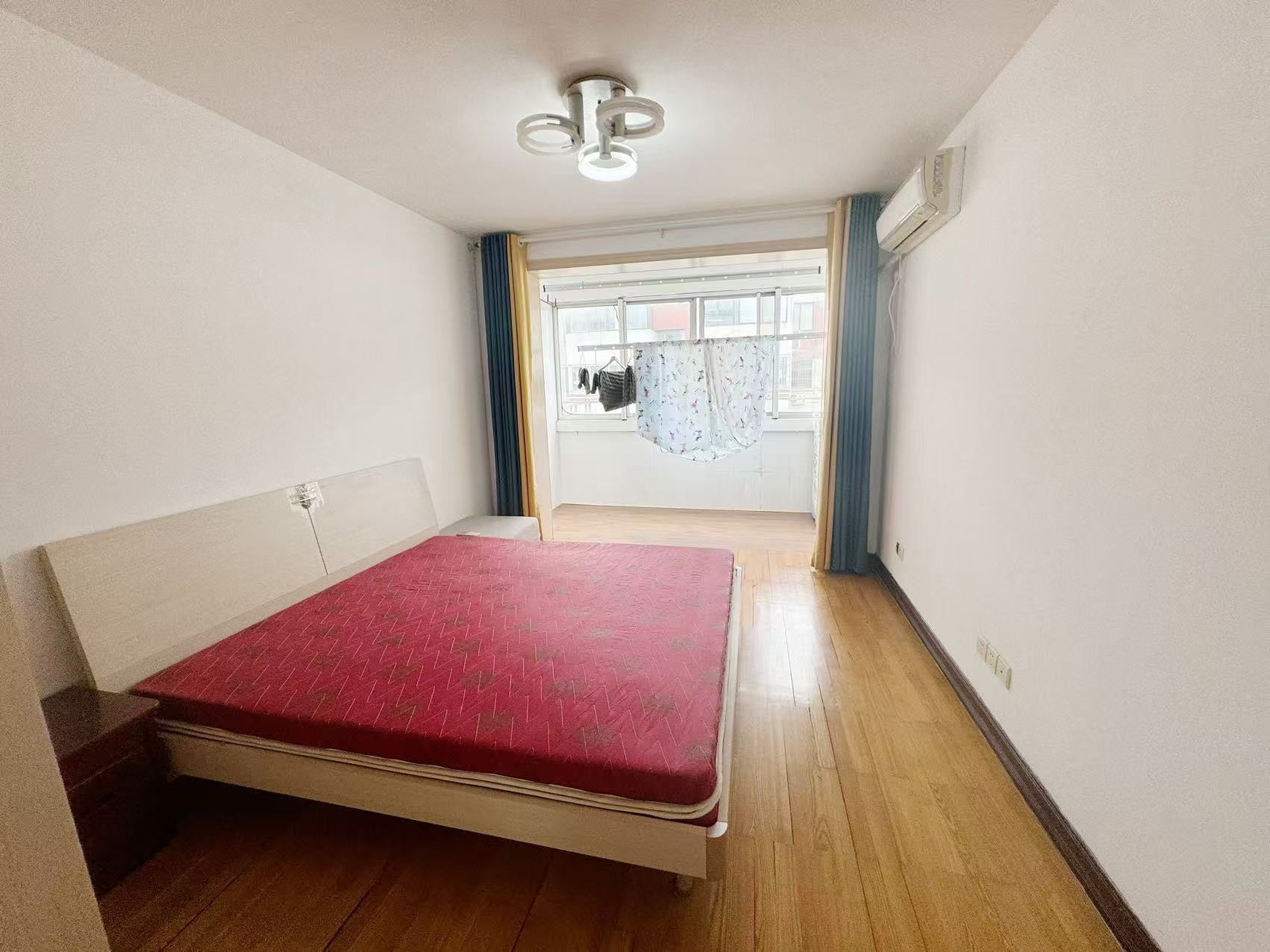 北濠桥东村 2室1厅1卫 90m&sup2;