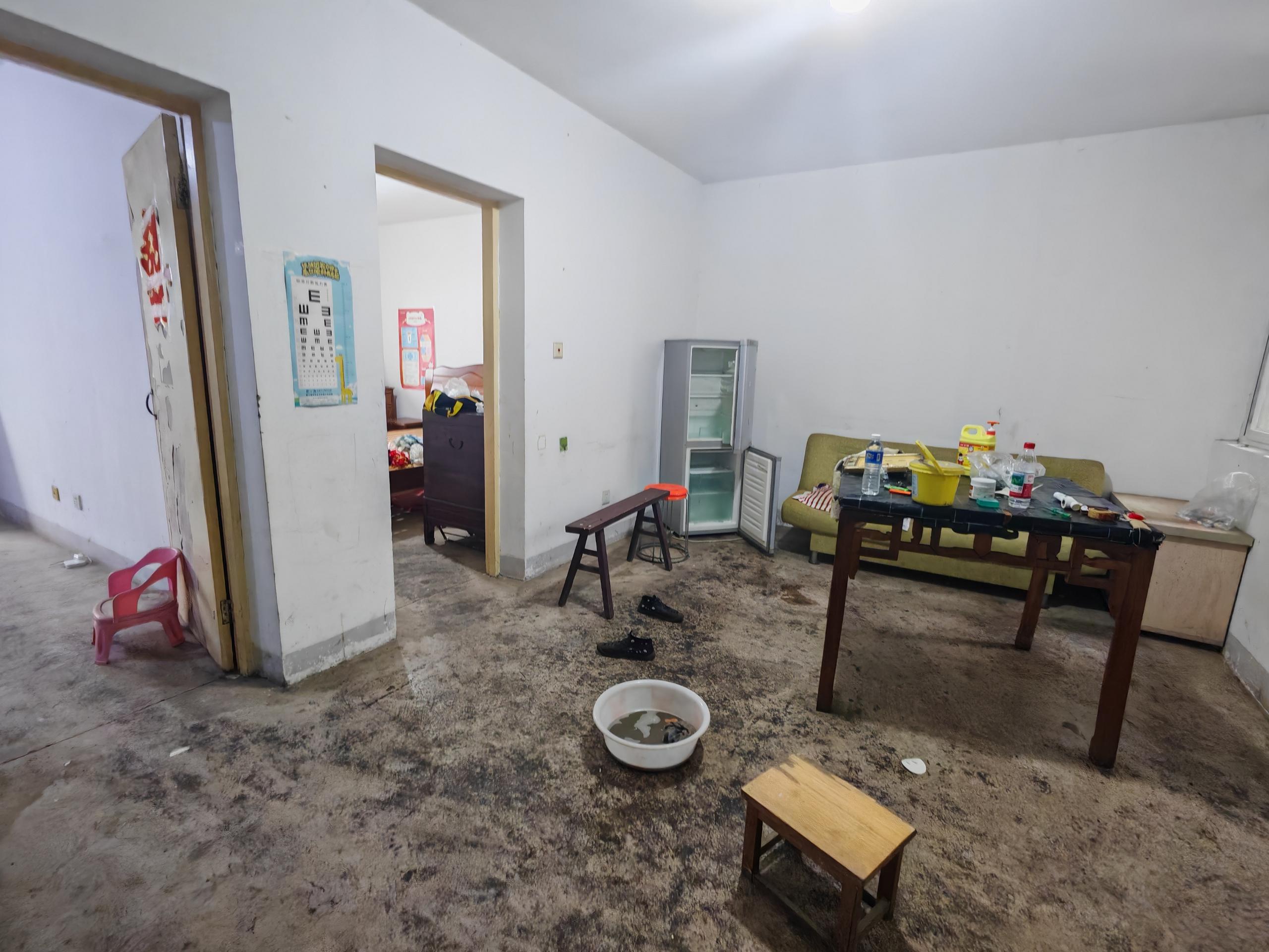 书院坊 2室2厅1卫 80m&sup2;