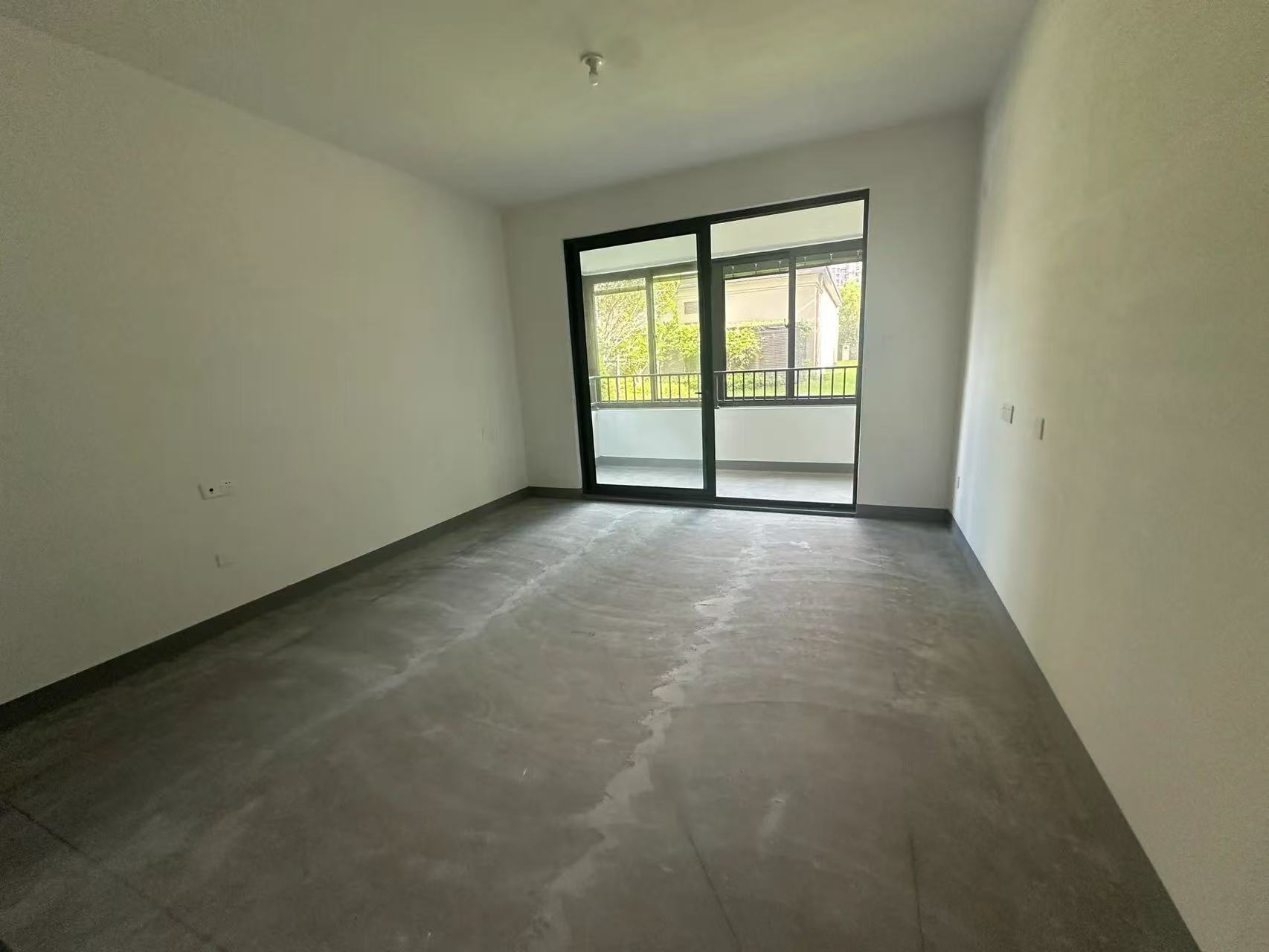 建发御珑湾 4室2厅3卫 177m&sup2;