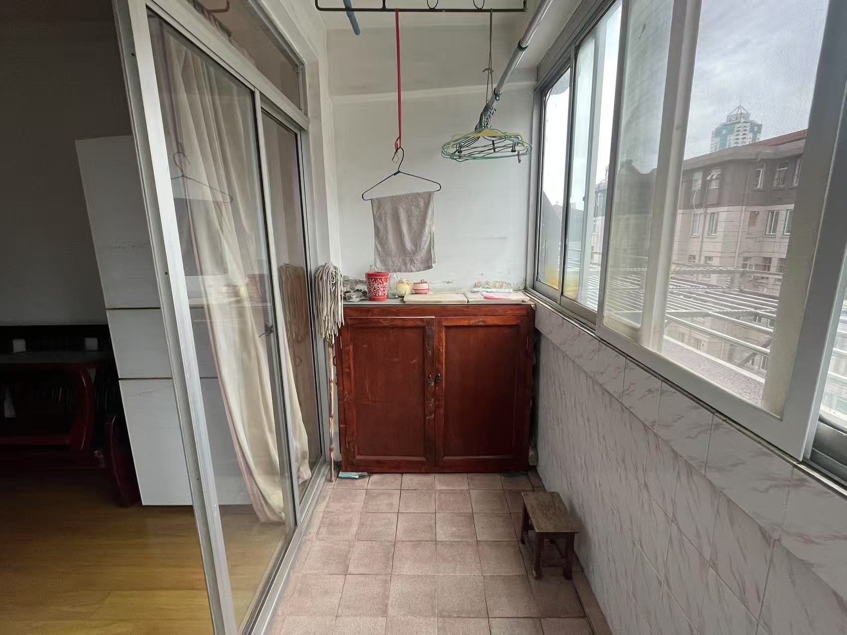 将军一园 4室2厅1卫 105.00m&sup2;