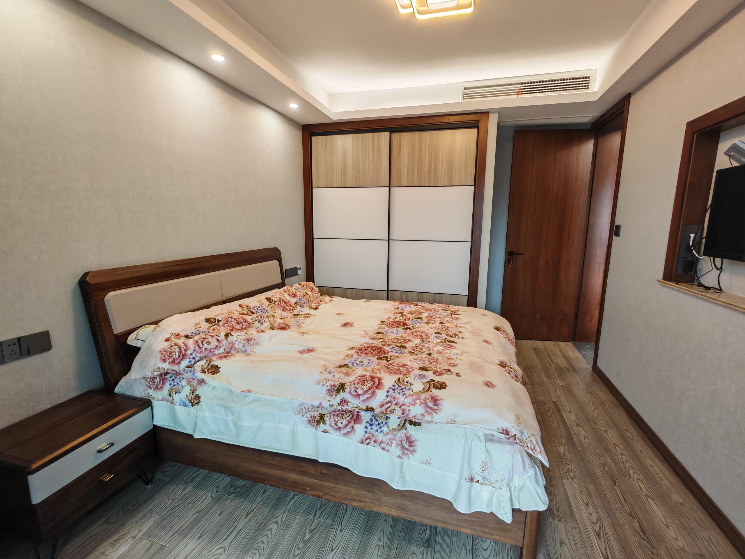 观河华府 3室2厅1卫 123.50m&sup2;