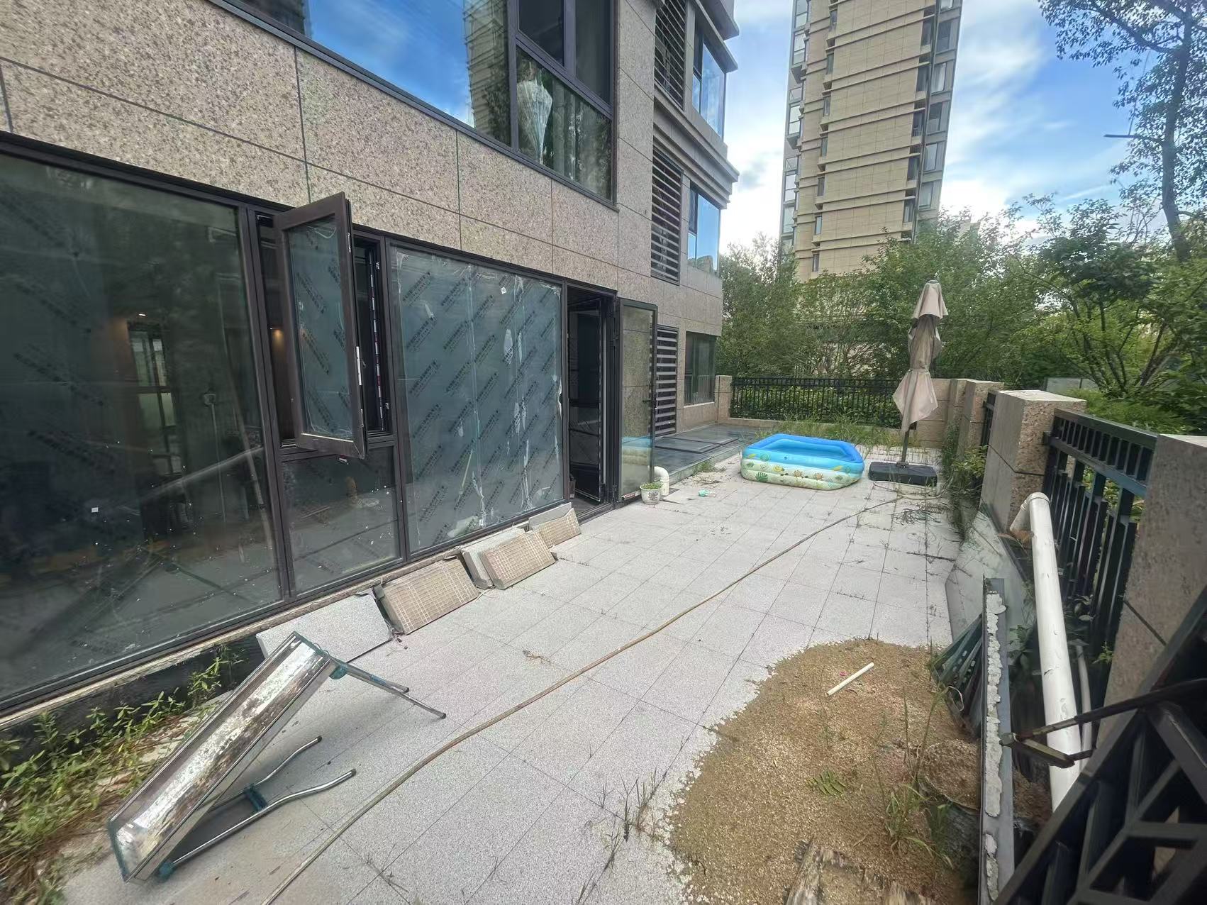 远创宸樾 3室2厅2卫 290.00m&sup2;