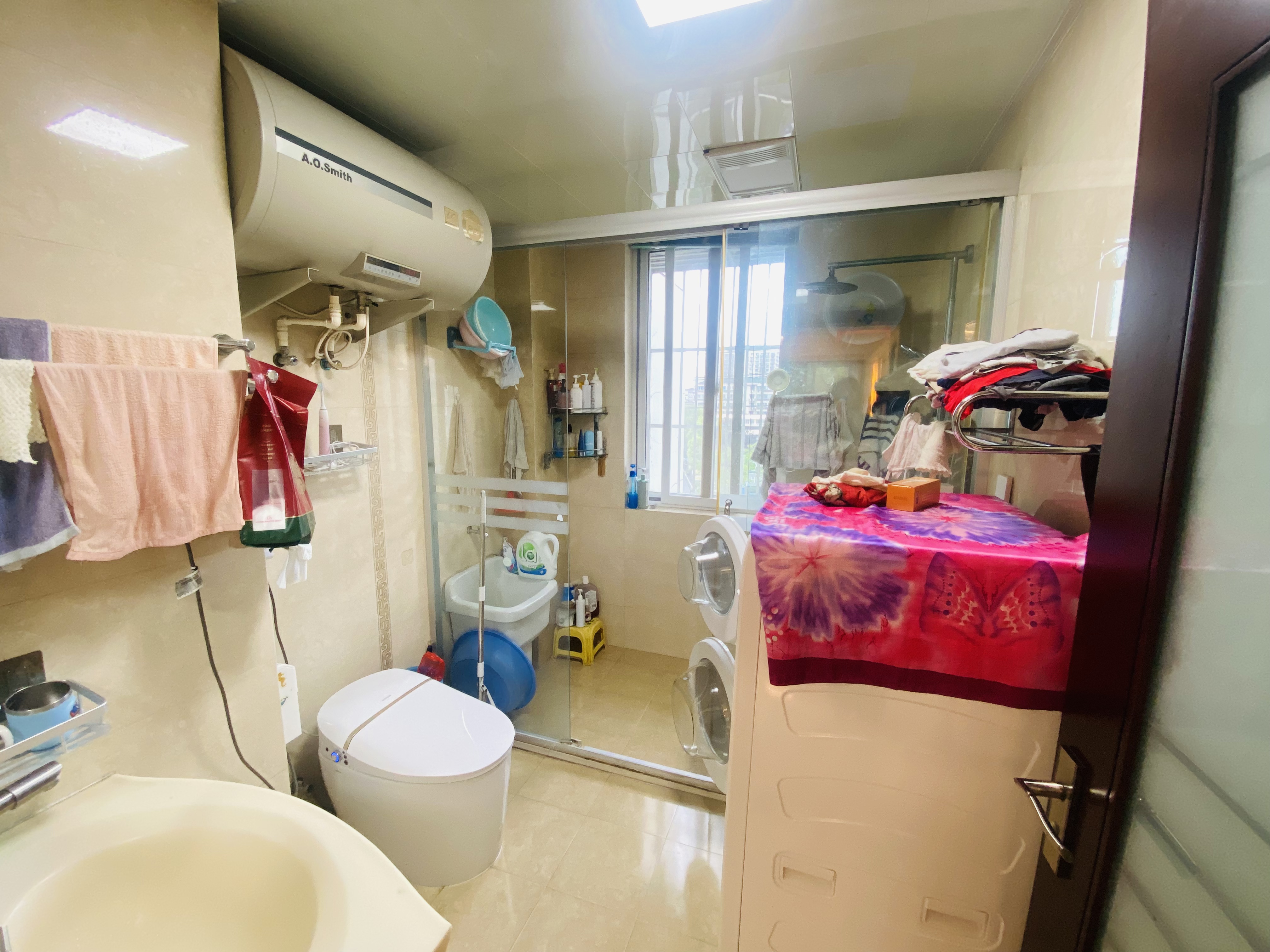 春晖花园 4室2厅1卫 140m&sup2;
