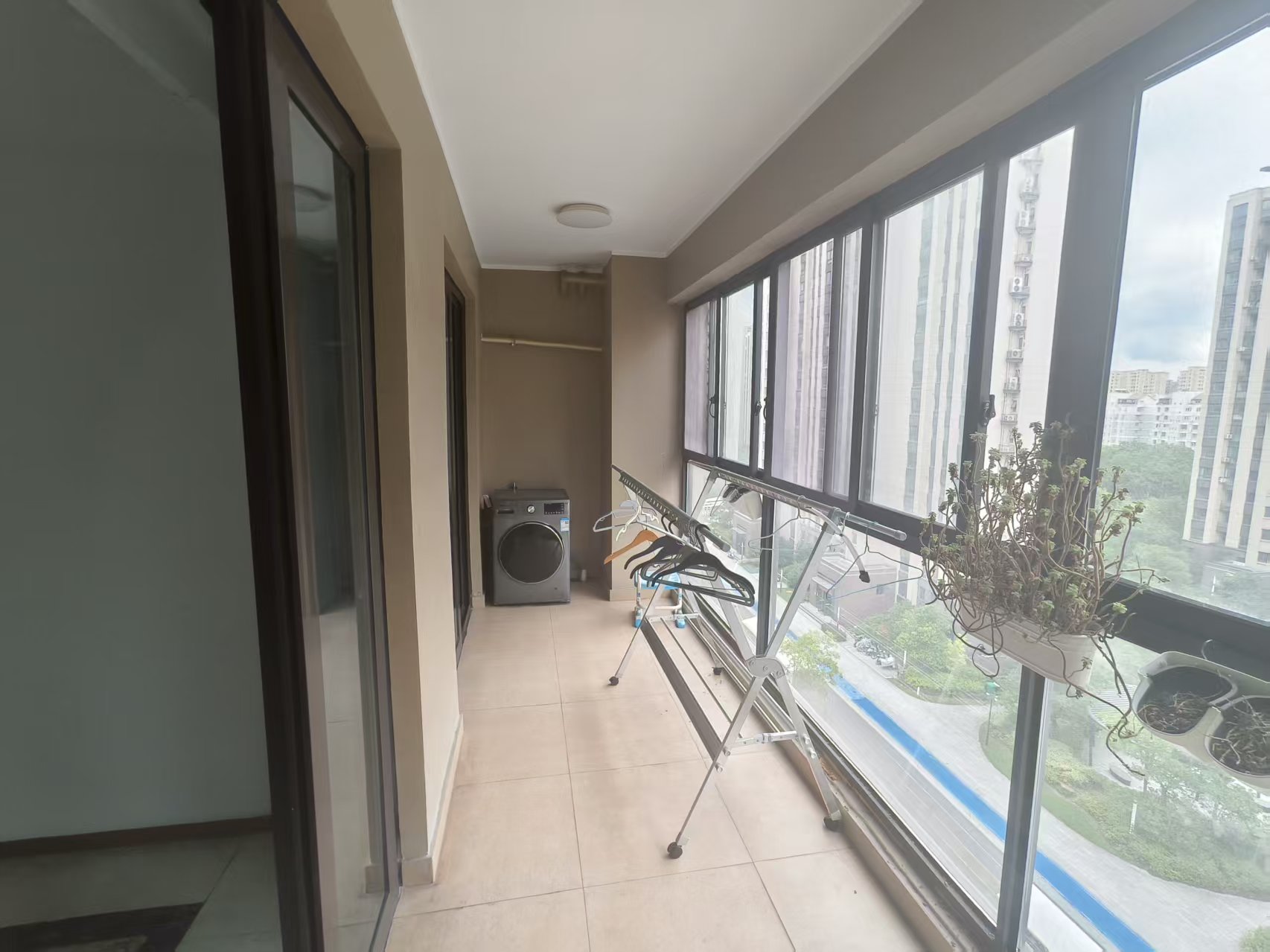 上悦城 3室2厅1卫 101m&sup2;