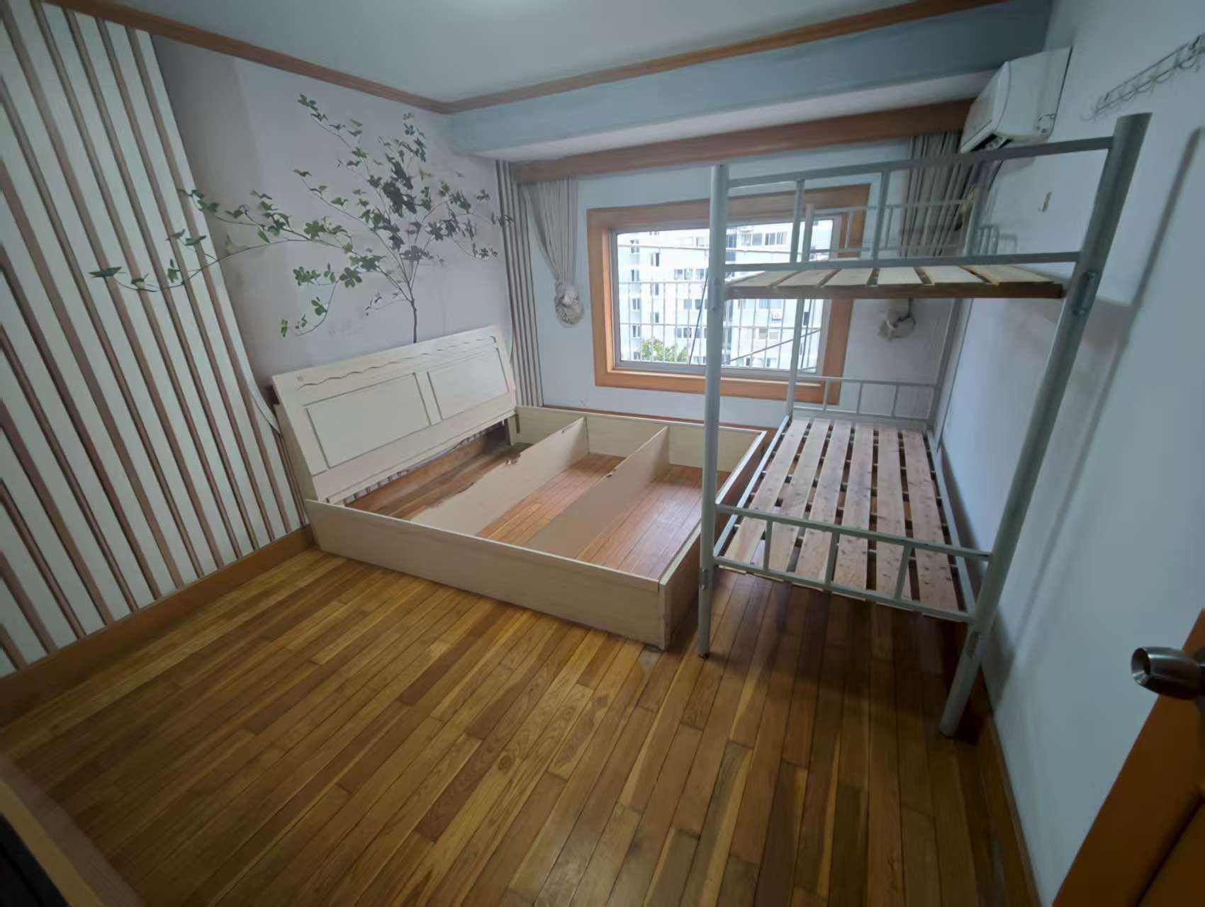 南川园新村 7室2厅2卫 70.00m&sup2;