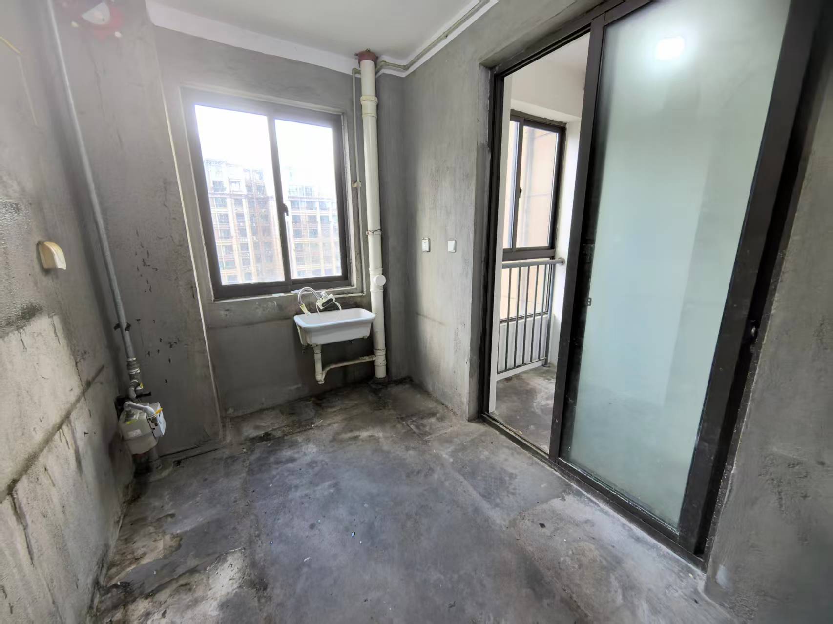 同和嘉苑东区 3室1厅1卫 122.00m&sup2;