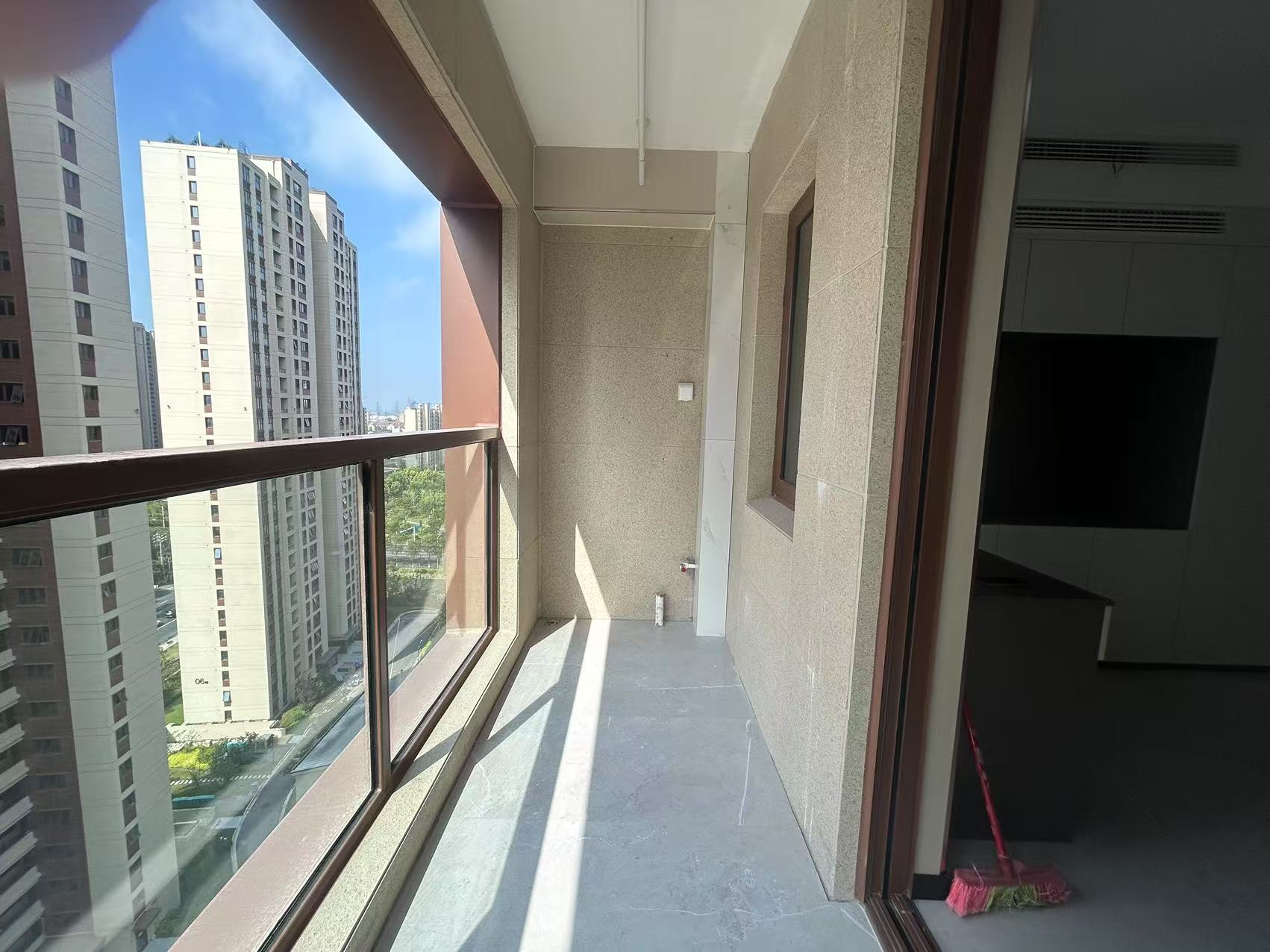 阳光悦城 1室1厅1卫 54m&sup2;