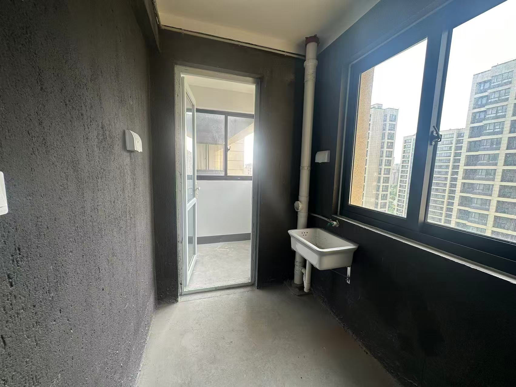 学士府 5室2厅2卫 156.00m&sup2;