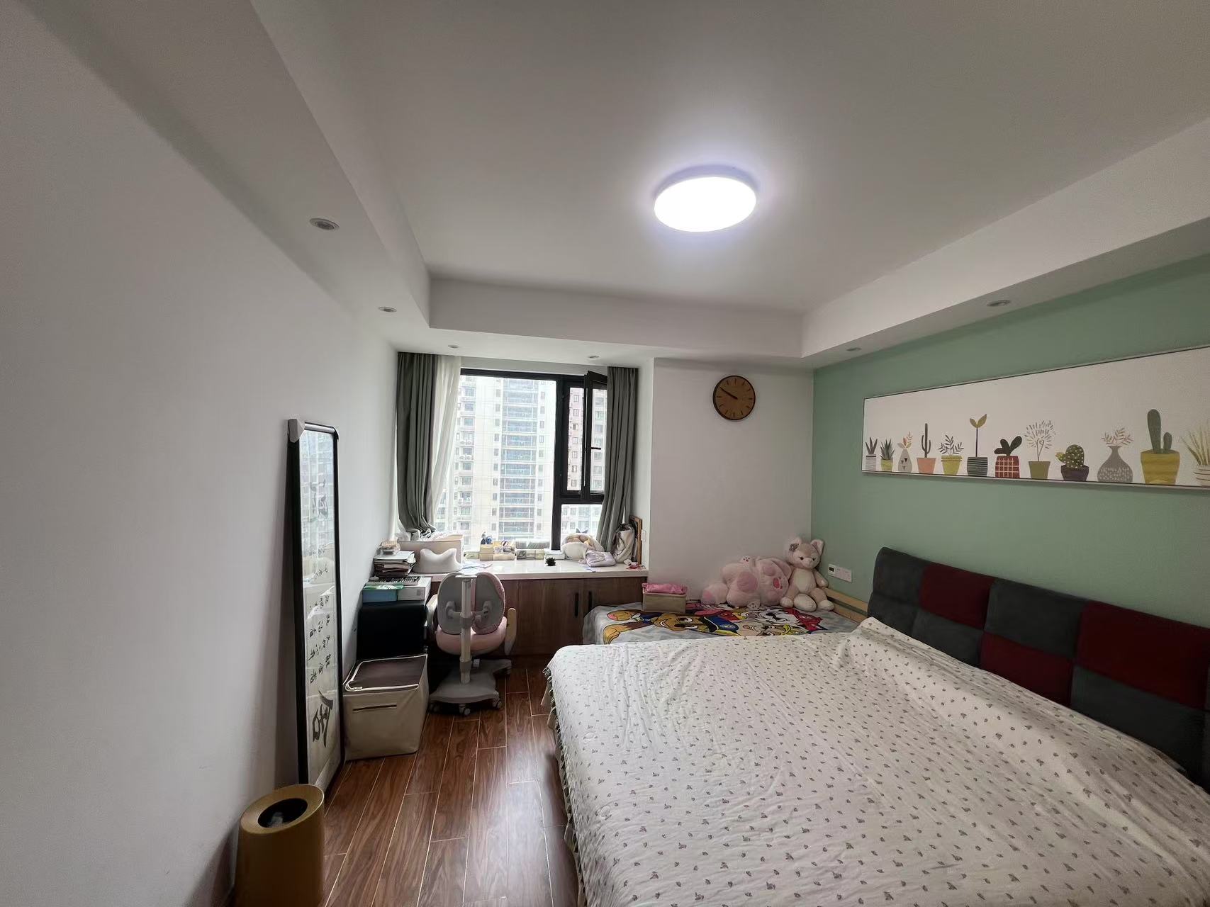 南山湖一号 3室2厅1卫 115m&sup2;
