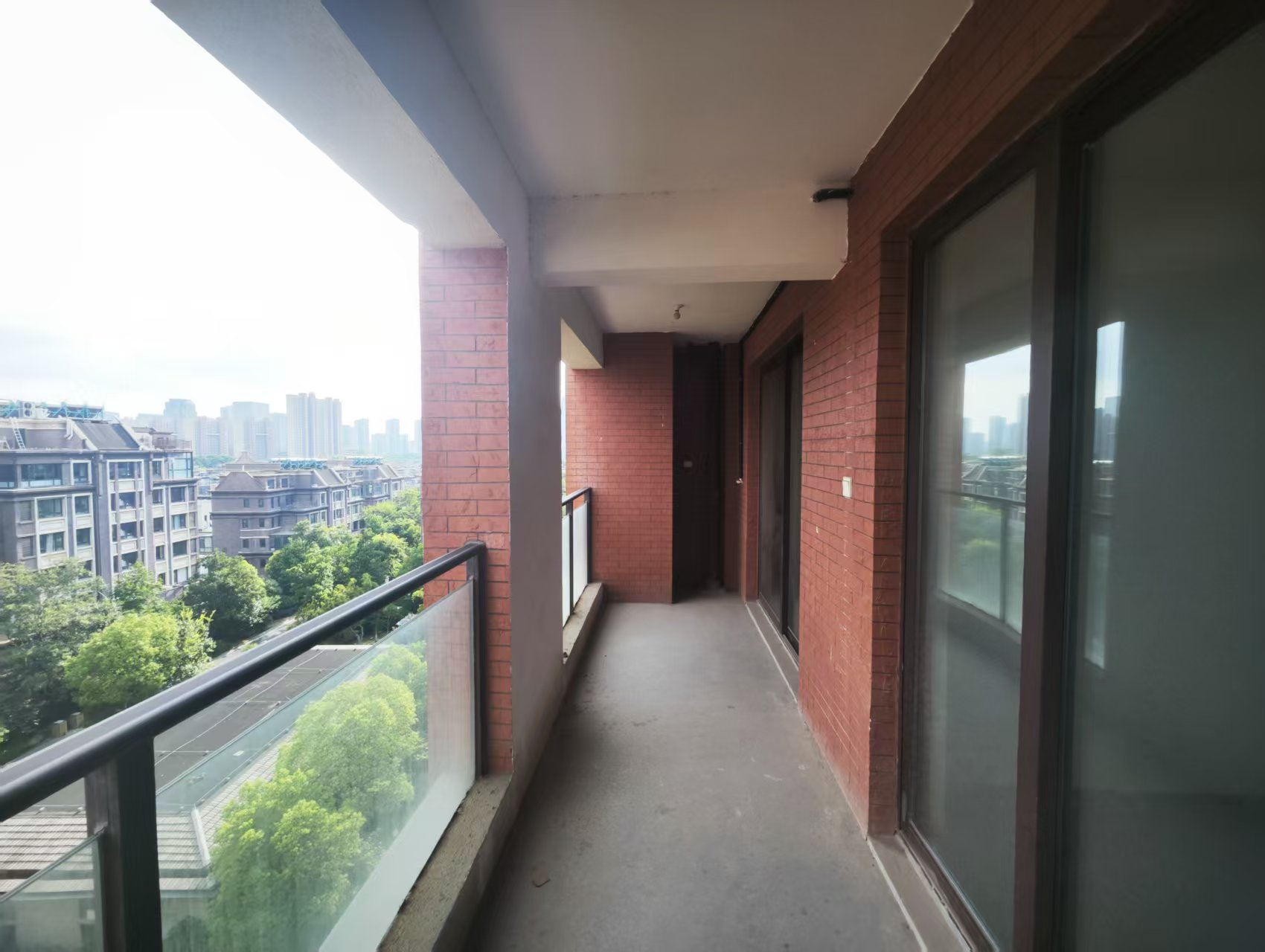 盛和九里香堤一期 3室2厅2卫 125.00m&sup2;