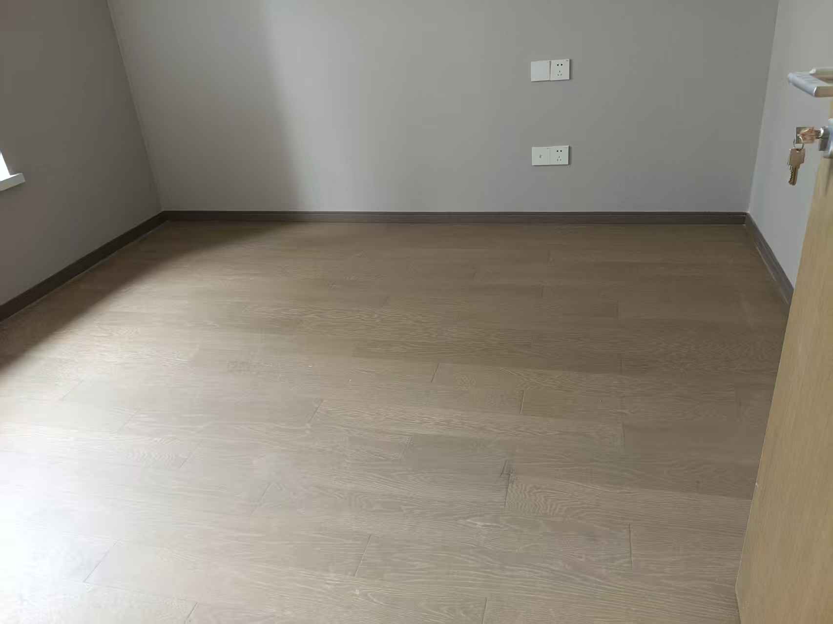绿城&middot;诚园 3室2厅2卫 318m&sup2;