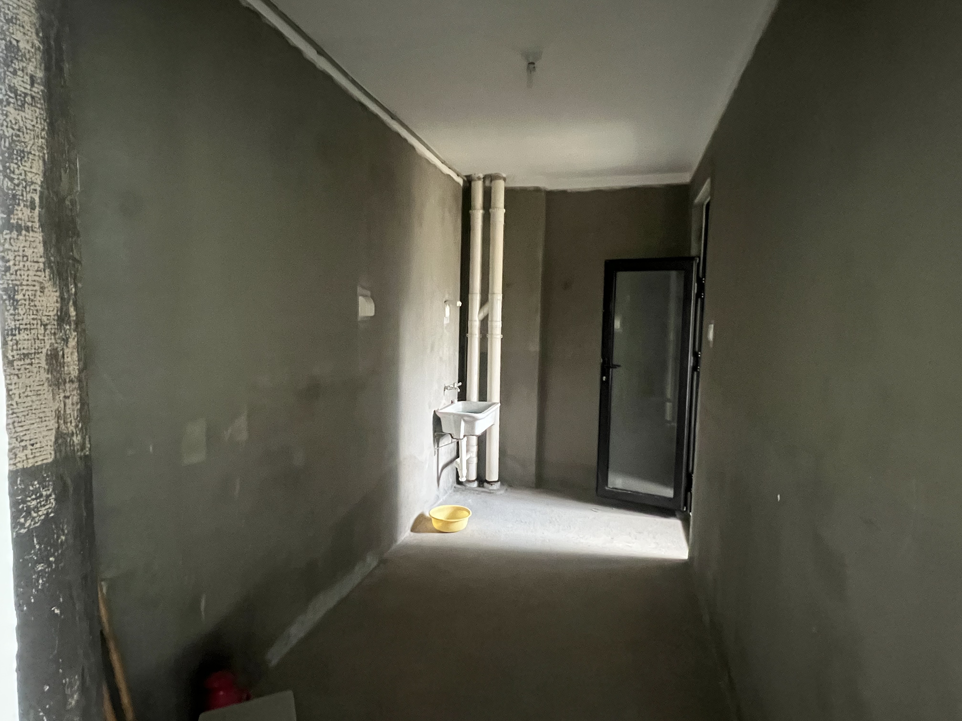 中港翡翠城 2室2厅1卫 89m&sup2;