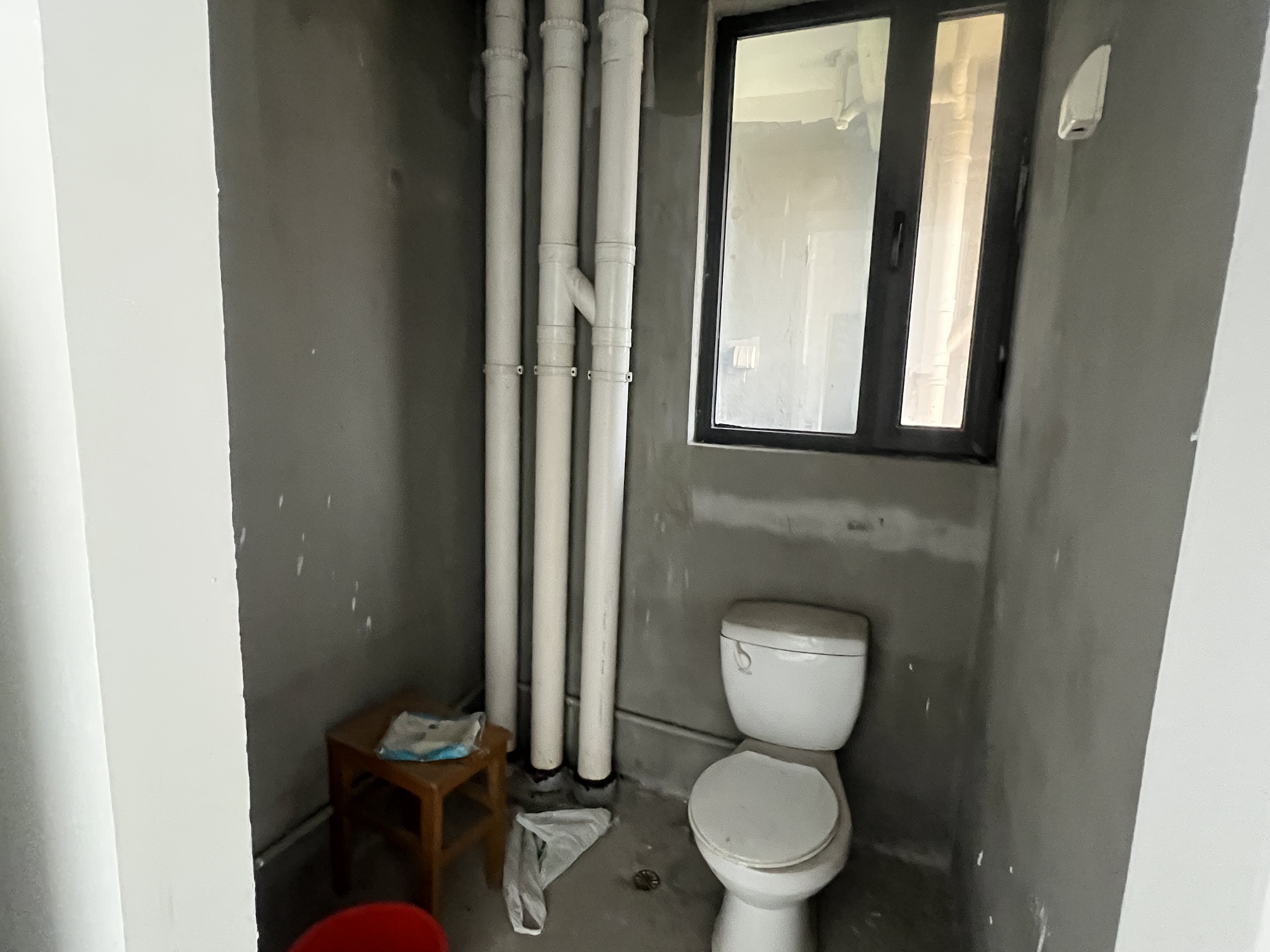 中港翡翠城 2室2厅1卫 89m&sup2;