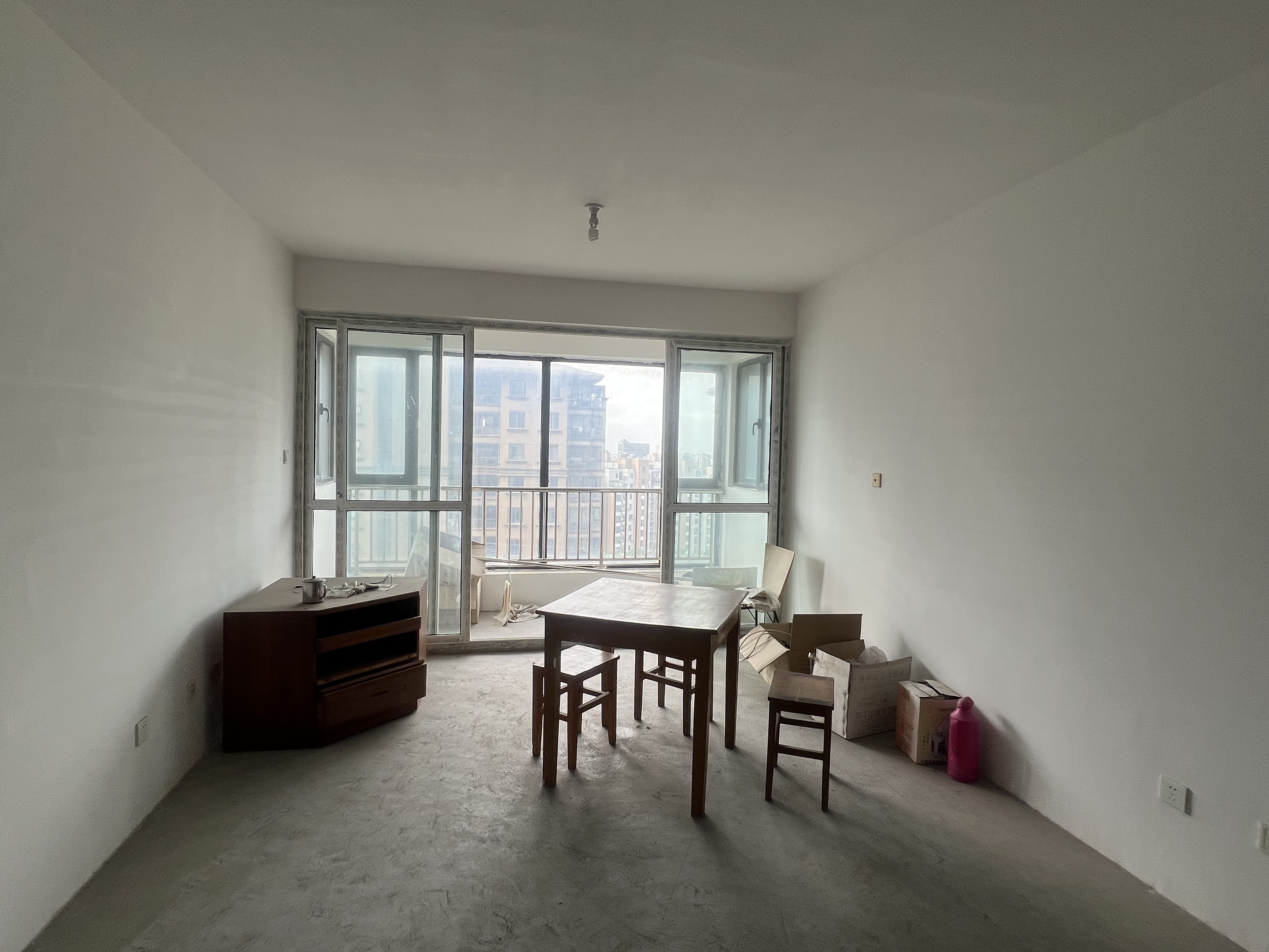 中港翡翠城 2室2厅1卫 89m²