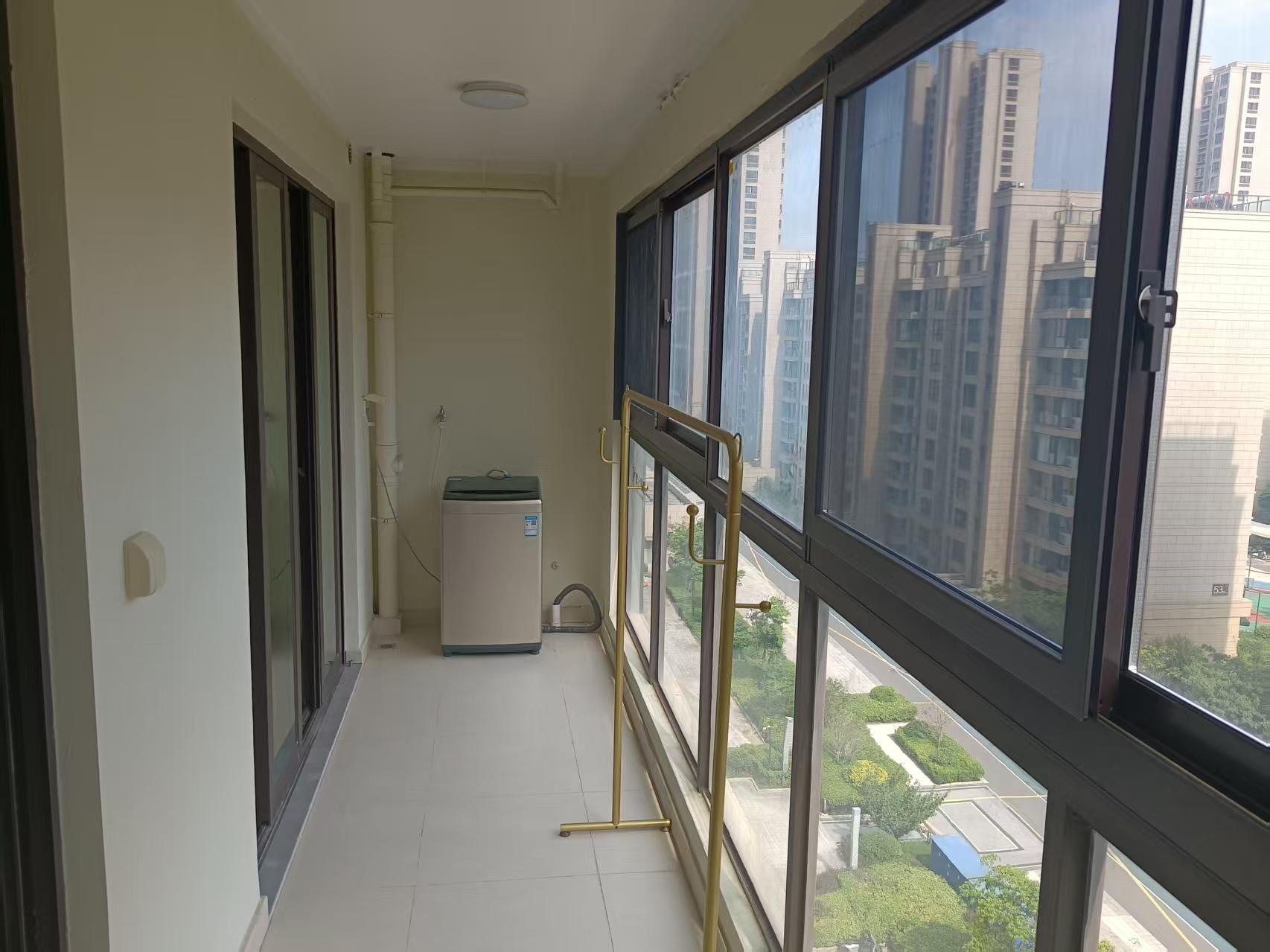 时光漫城 4室2厅2卫 125m&sup2;
