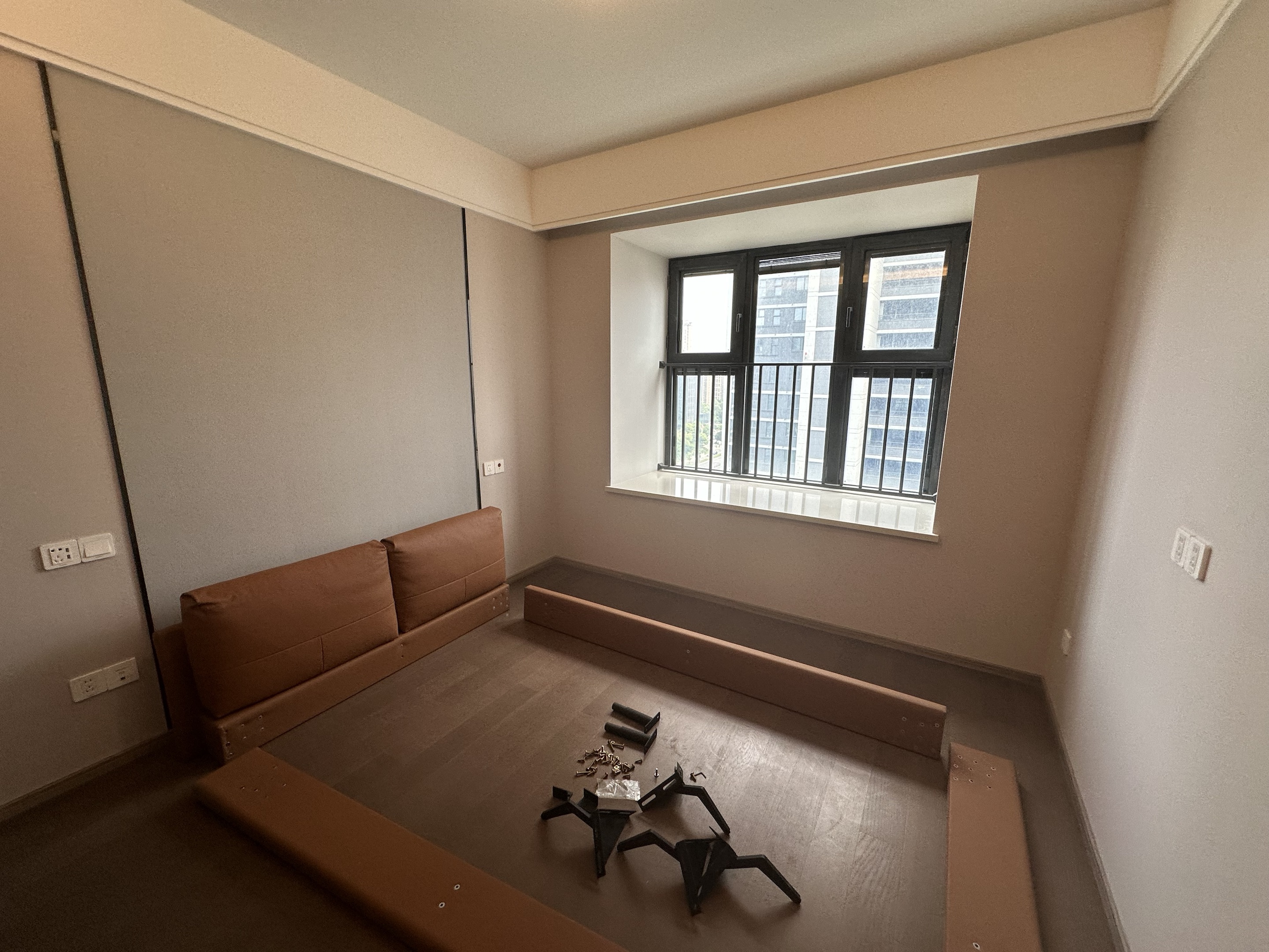 融创时代中心 3室2厅1卫 95m&sup2;