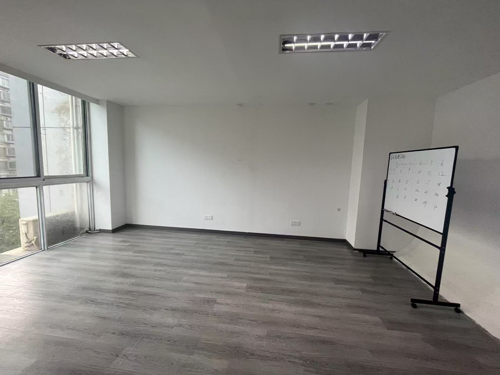 太阳鑫城 4室1厅1卫 87.83m&sup2;