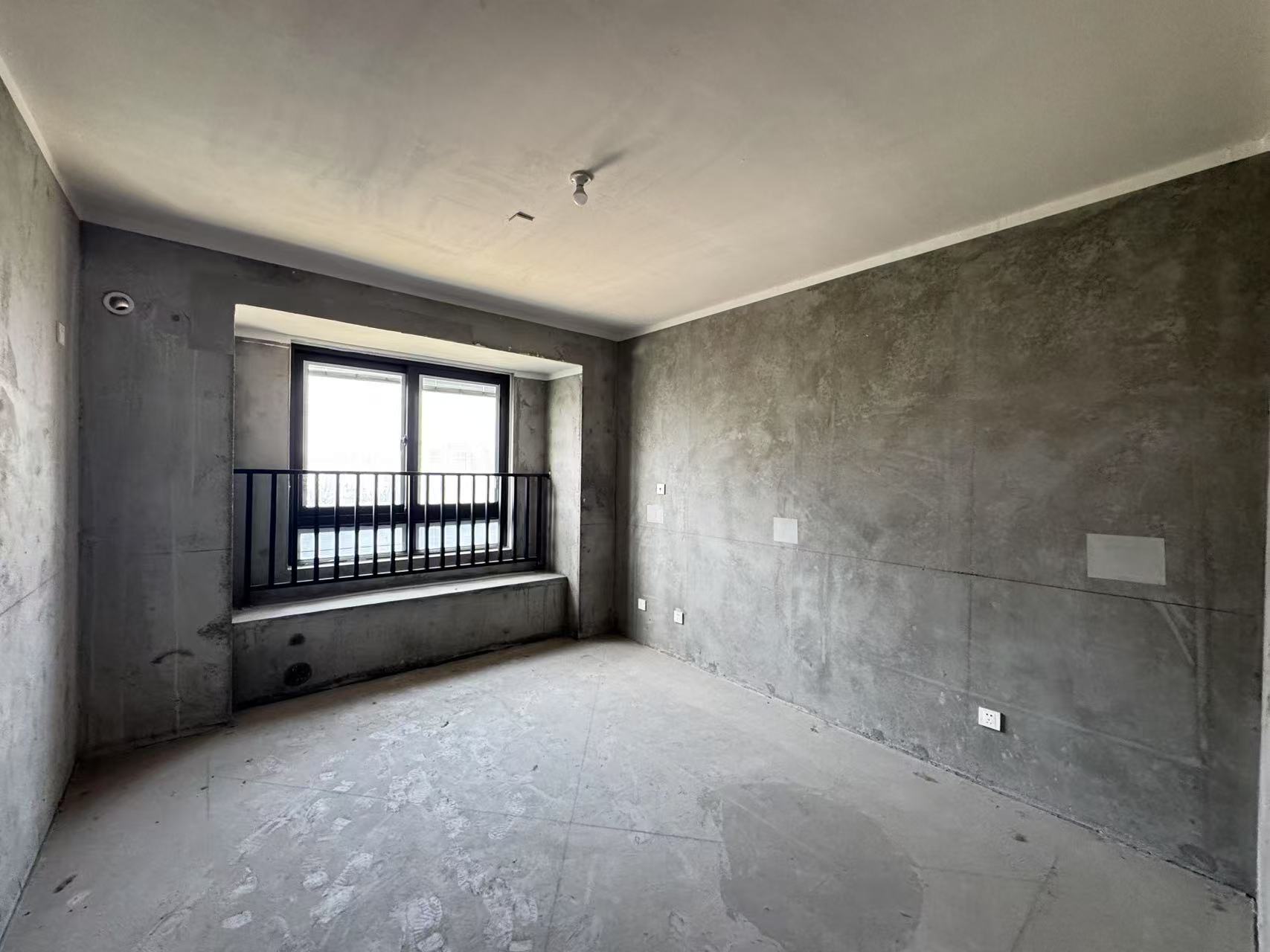 保利香槟国际 3室2厅2卫 115m&sup2;