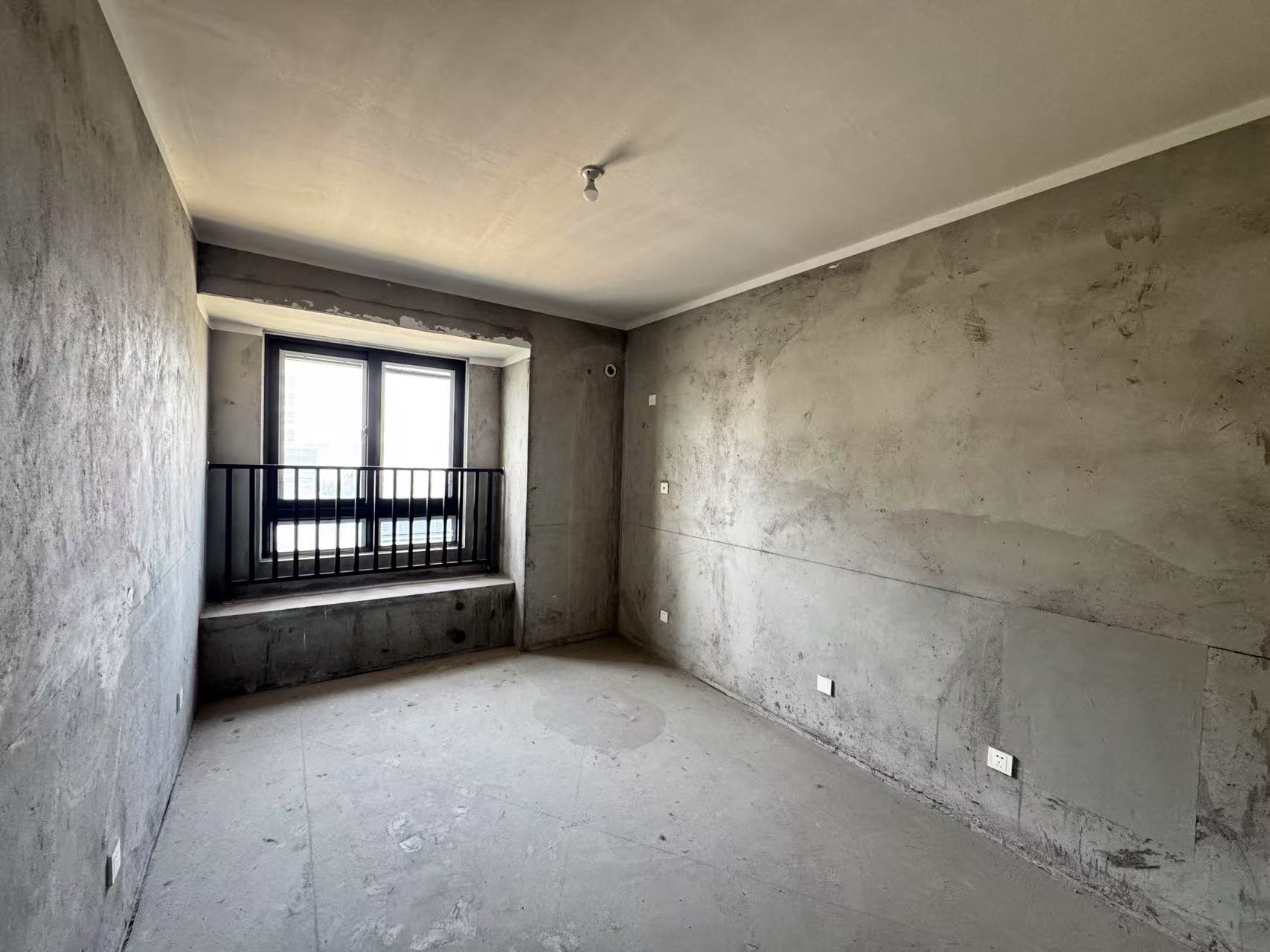 保利香槟国际 3室2厅2卫 115m&sup2;
