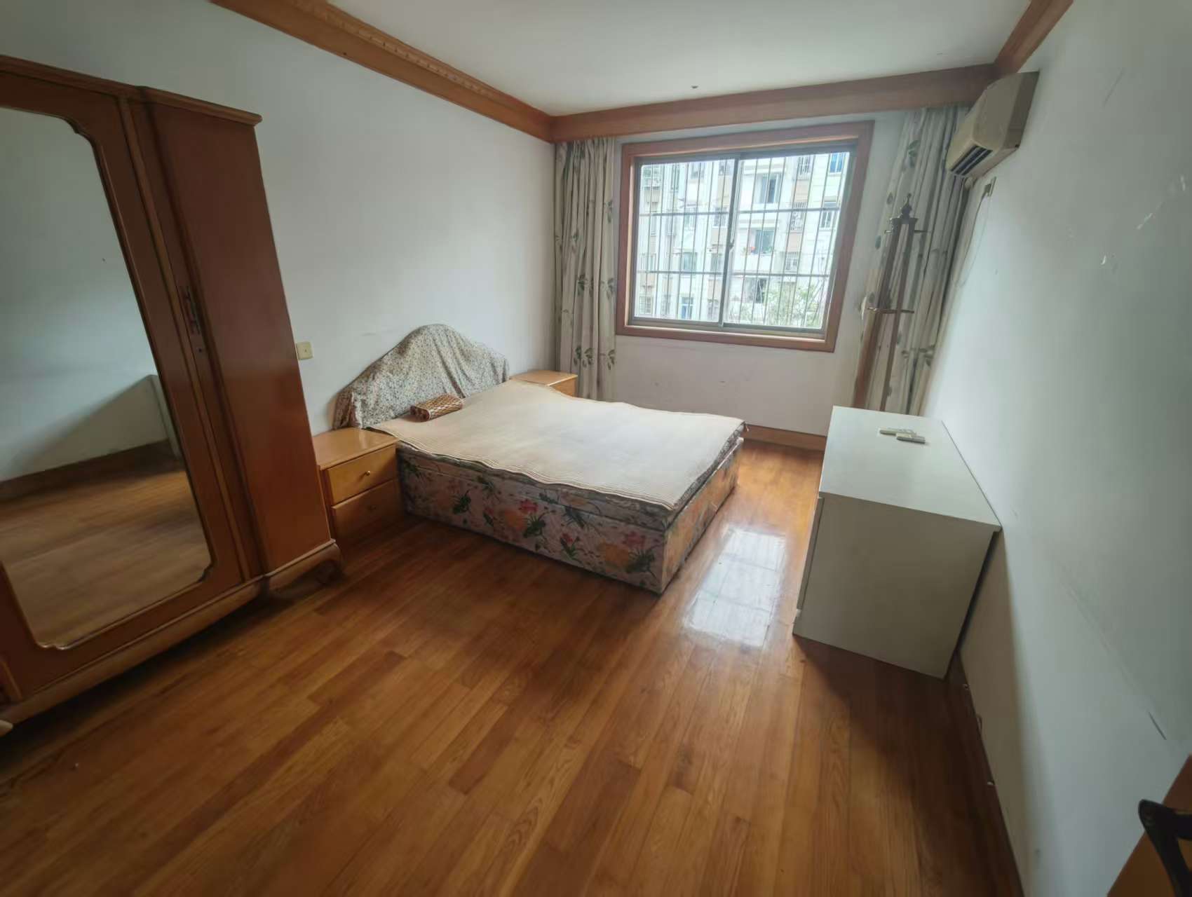 板桥东村 3室1厅1卫 77m&sup2;