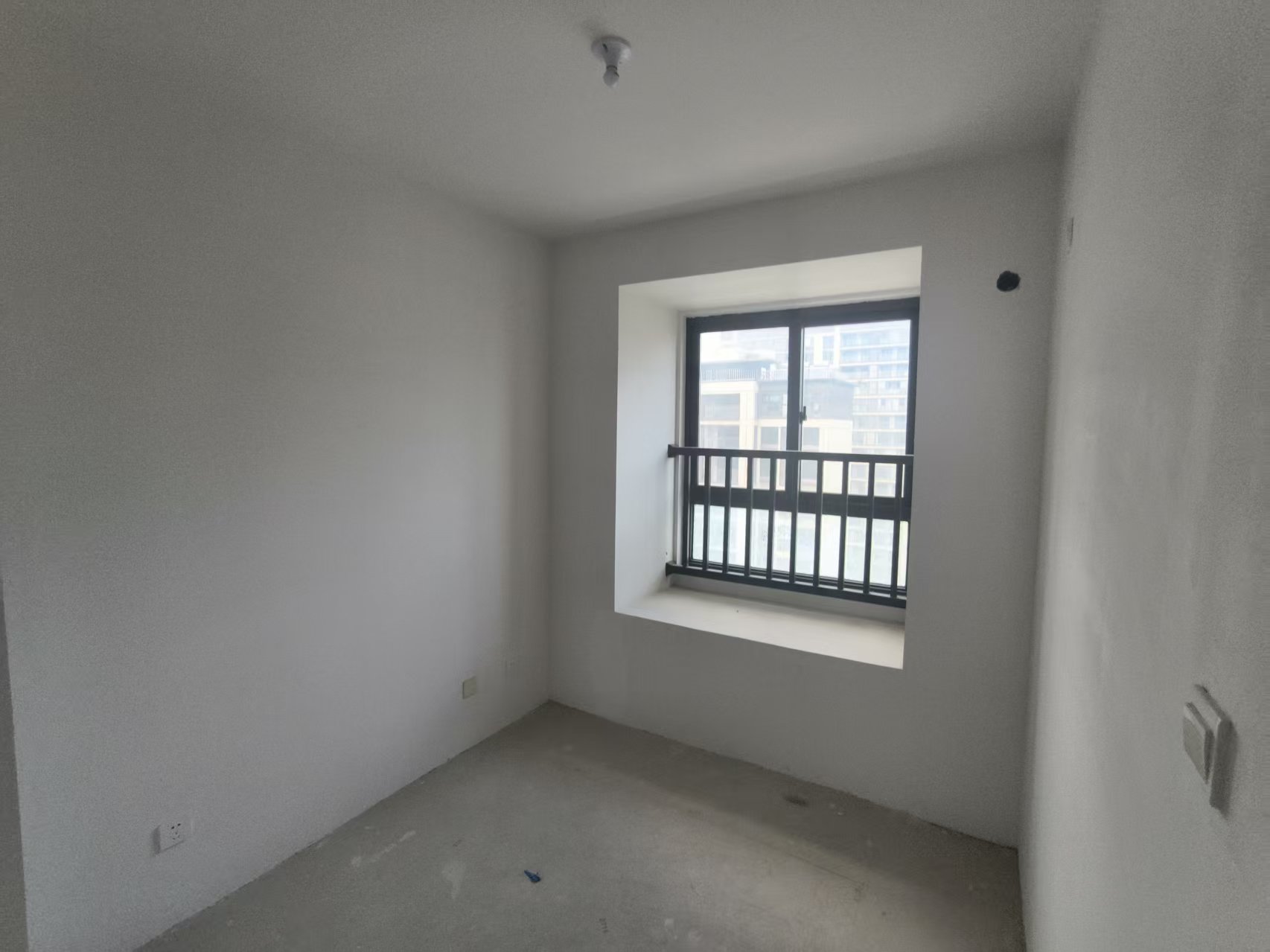 春晓熙岸 4室2厅2卫 135m&sup2;
