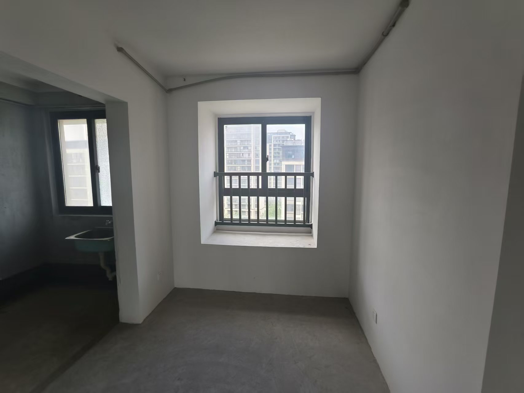 春晓熙岸 4室2厅2卫 135m&sup2;
