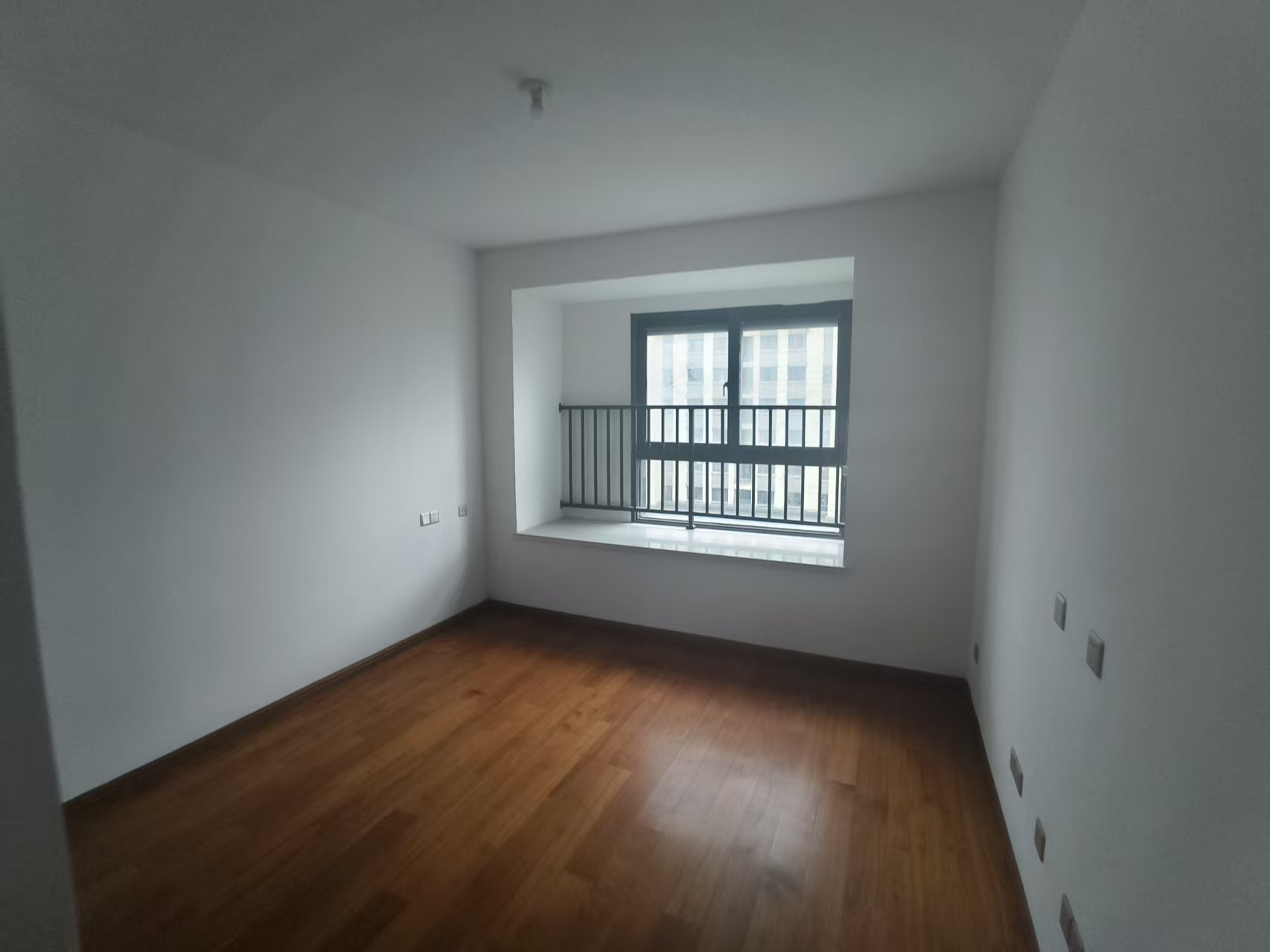 观澜台 4室2厅2卫 138m&sup2;