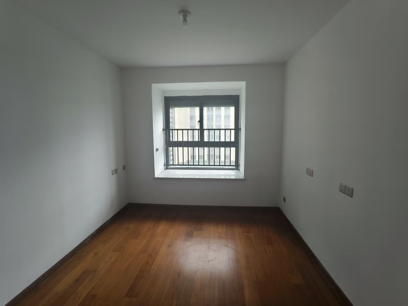 观澜台 4室2厅2卫 138m&sup2;