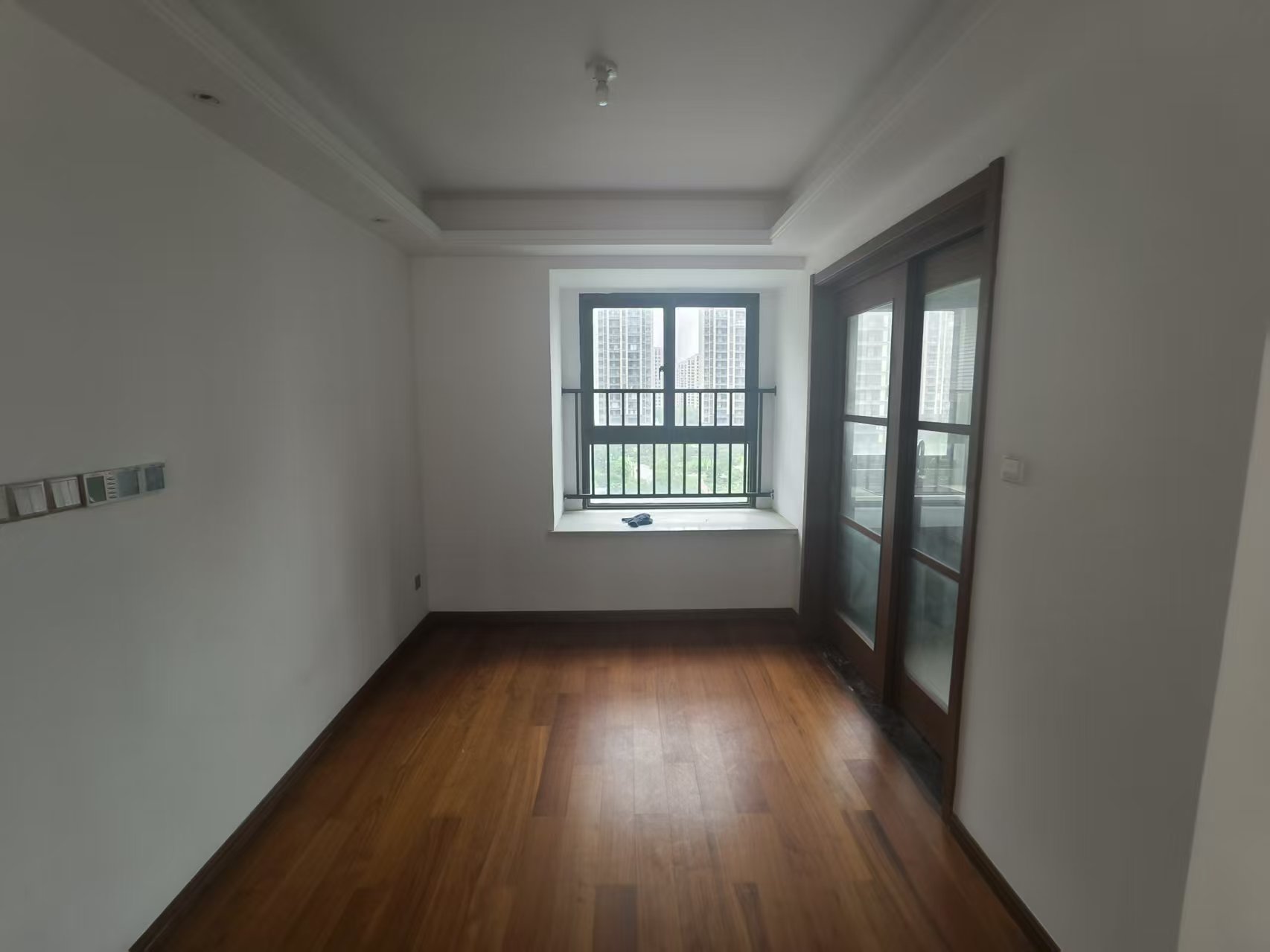 观澜台 4室2厅2卫 138m&sup2;