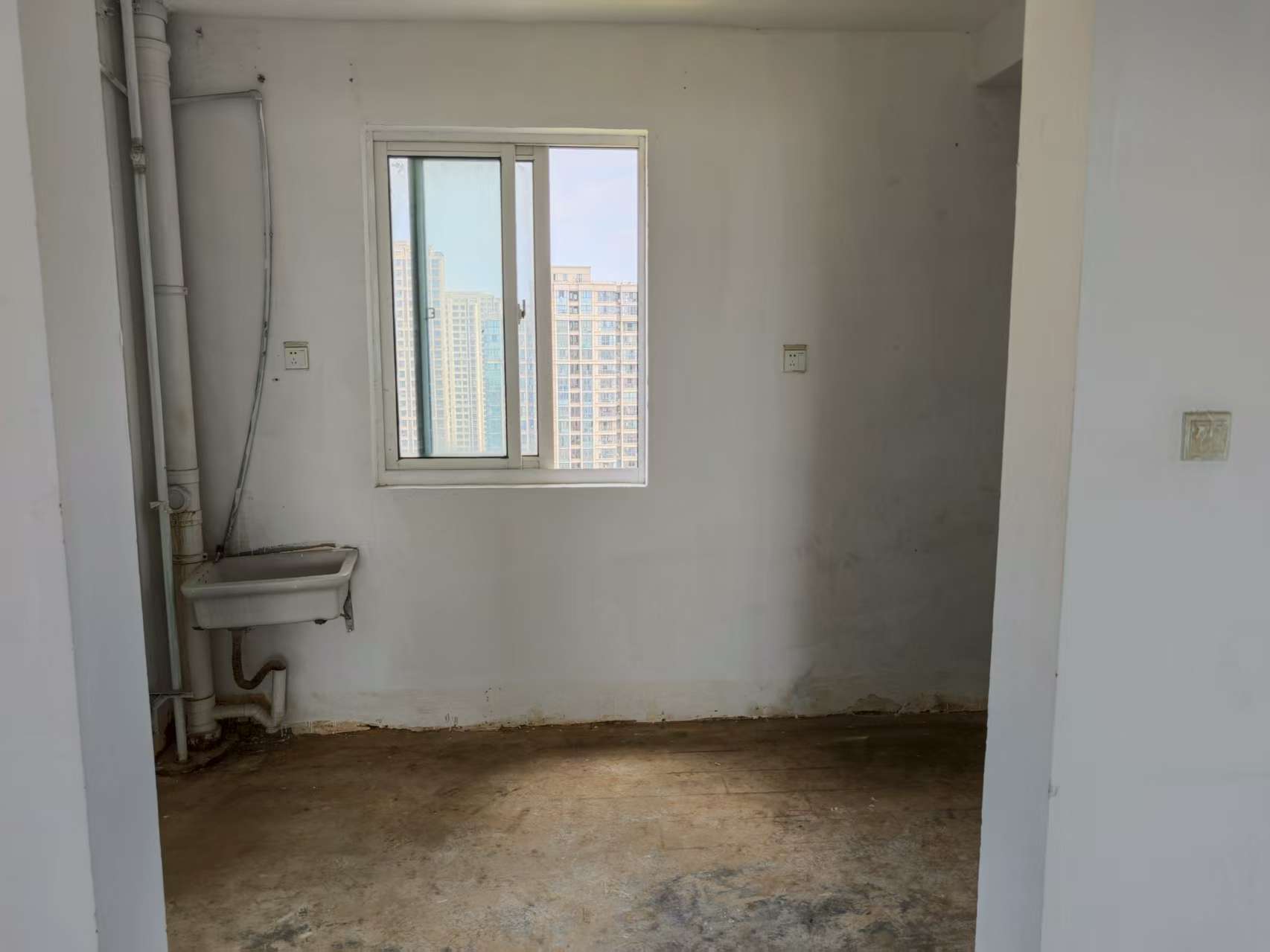和融&bull;优山美地名邸 4室2厅2卫 185.00m&sup2;
