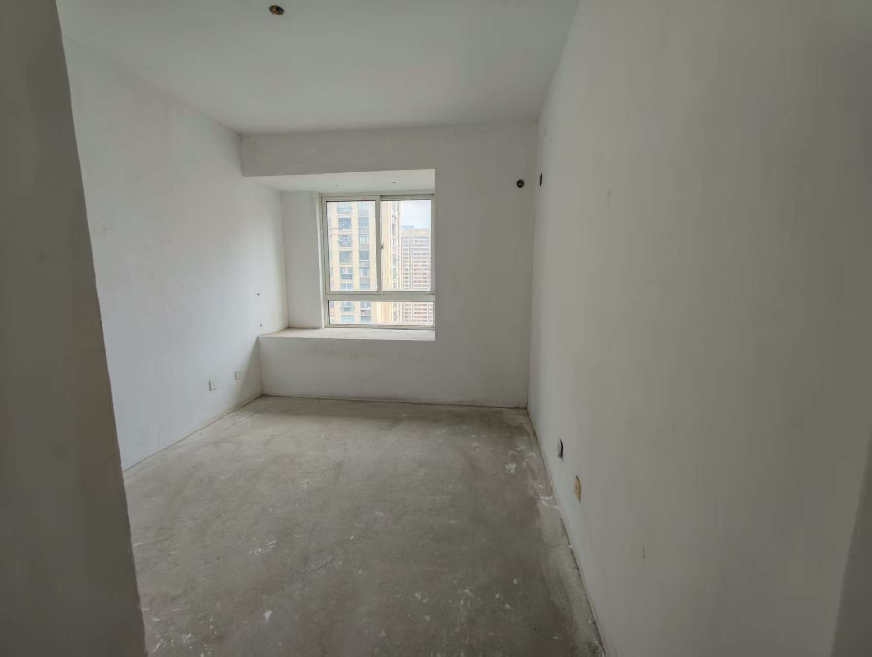和融&bull;优山美地名邸 4室2厅2卫 185.00m&sup2;