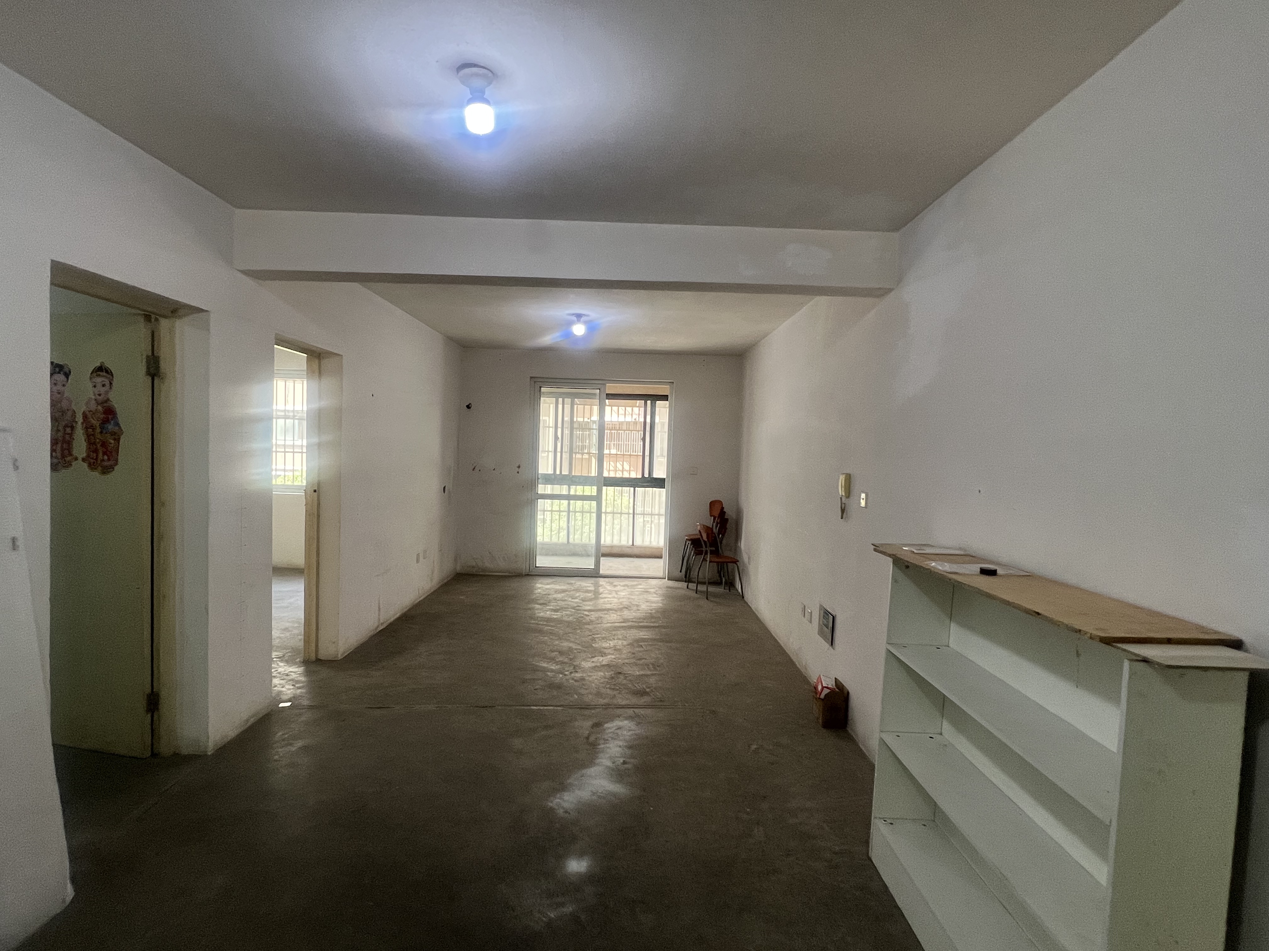 春天花园 2室2厅1卫 102m&sup2;