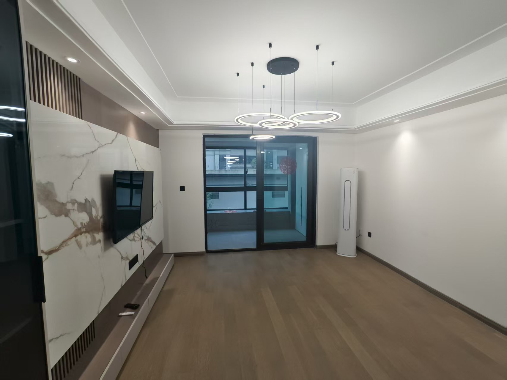 湖山源著 3室2厅2卫 125m&sup2;