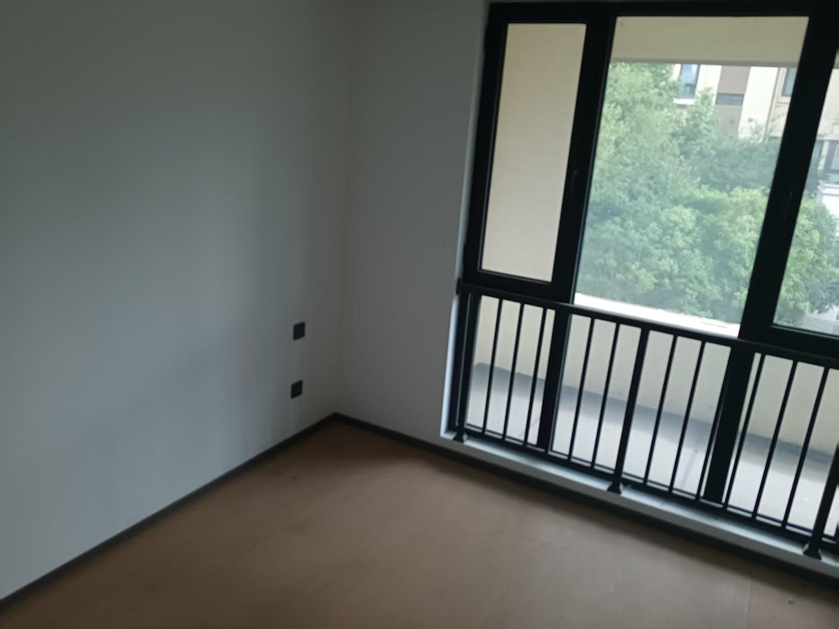 春风南岸西园 4室2厅3卫 167m&sup2;