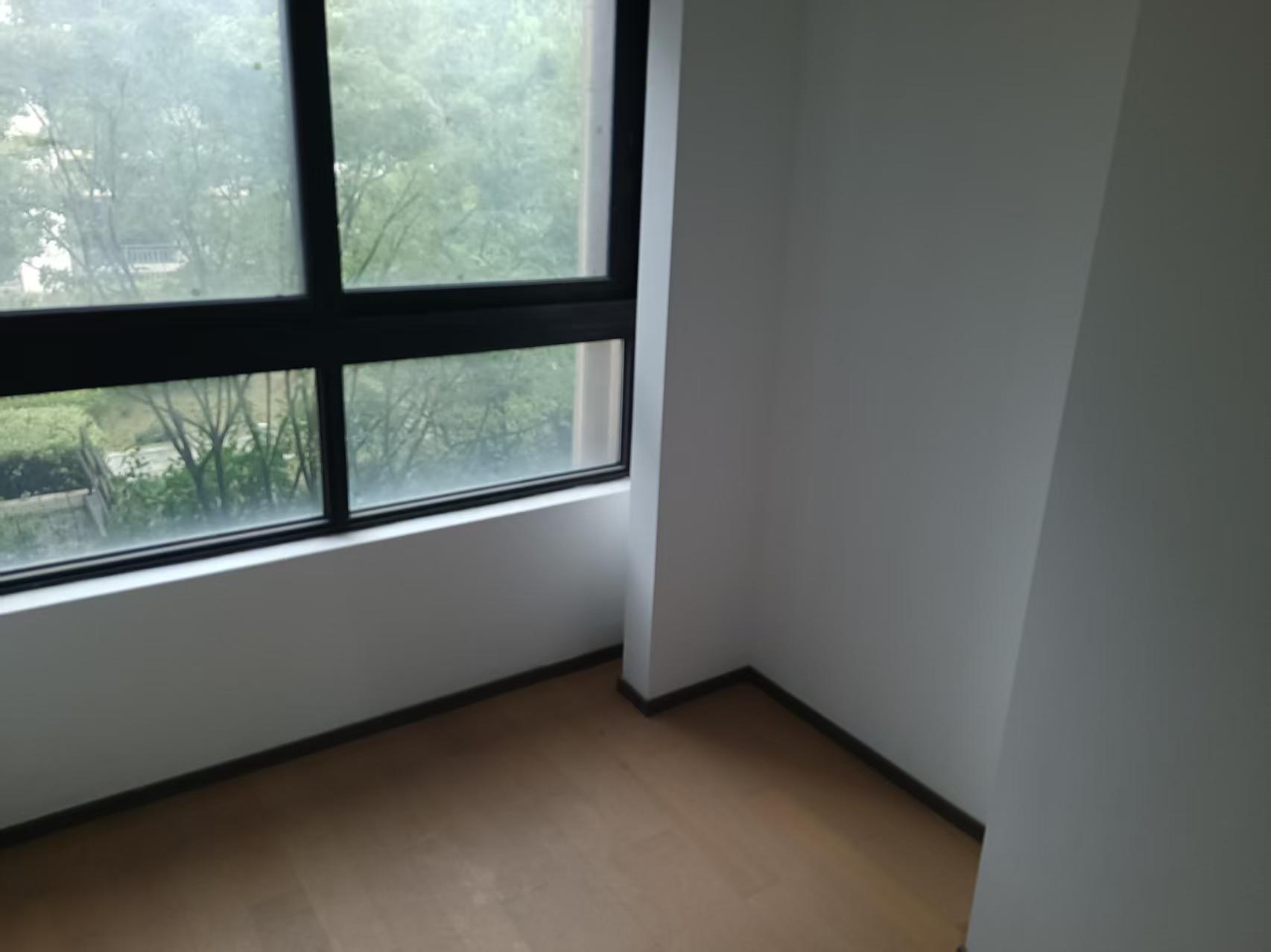 春风南岸西园 4室2厅3卫 167m&sup2;