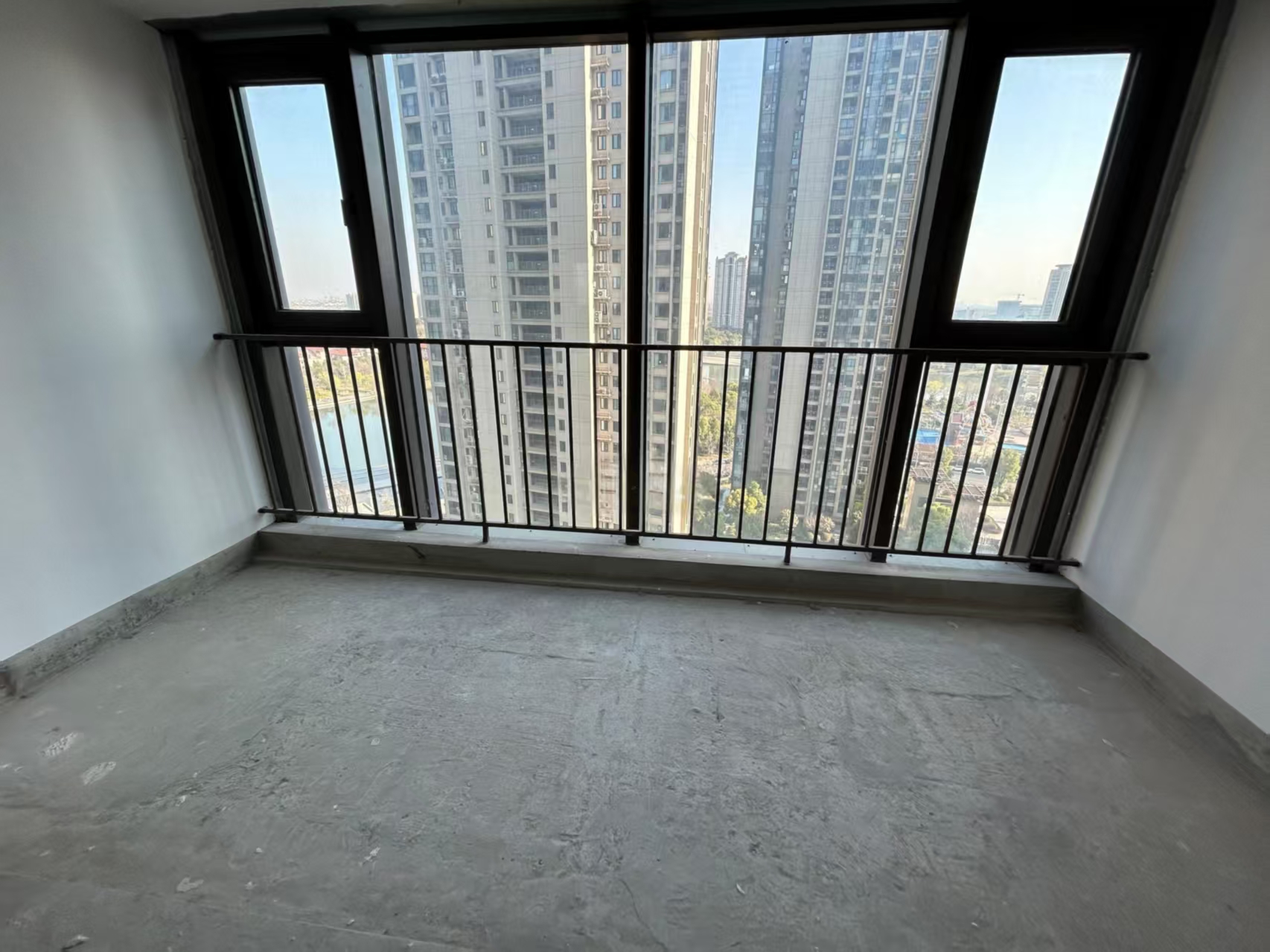 南山湖一号 4室2厅3卫 191.1m&sup2;