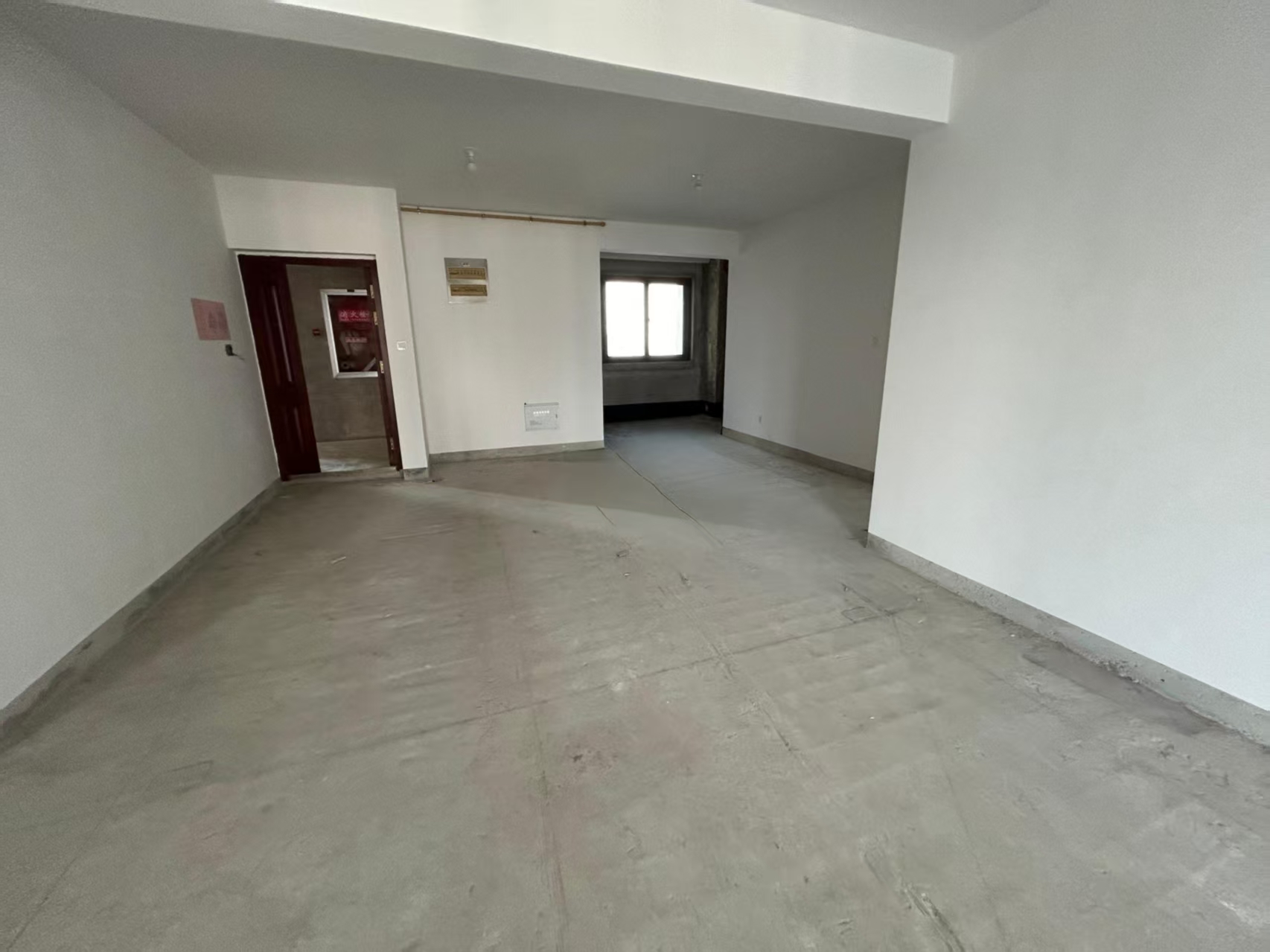 南山湖一号 4室2厅3卫 191.1m&sup2;