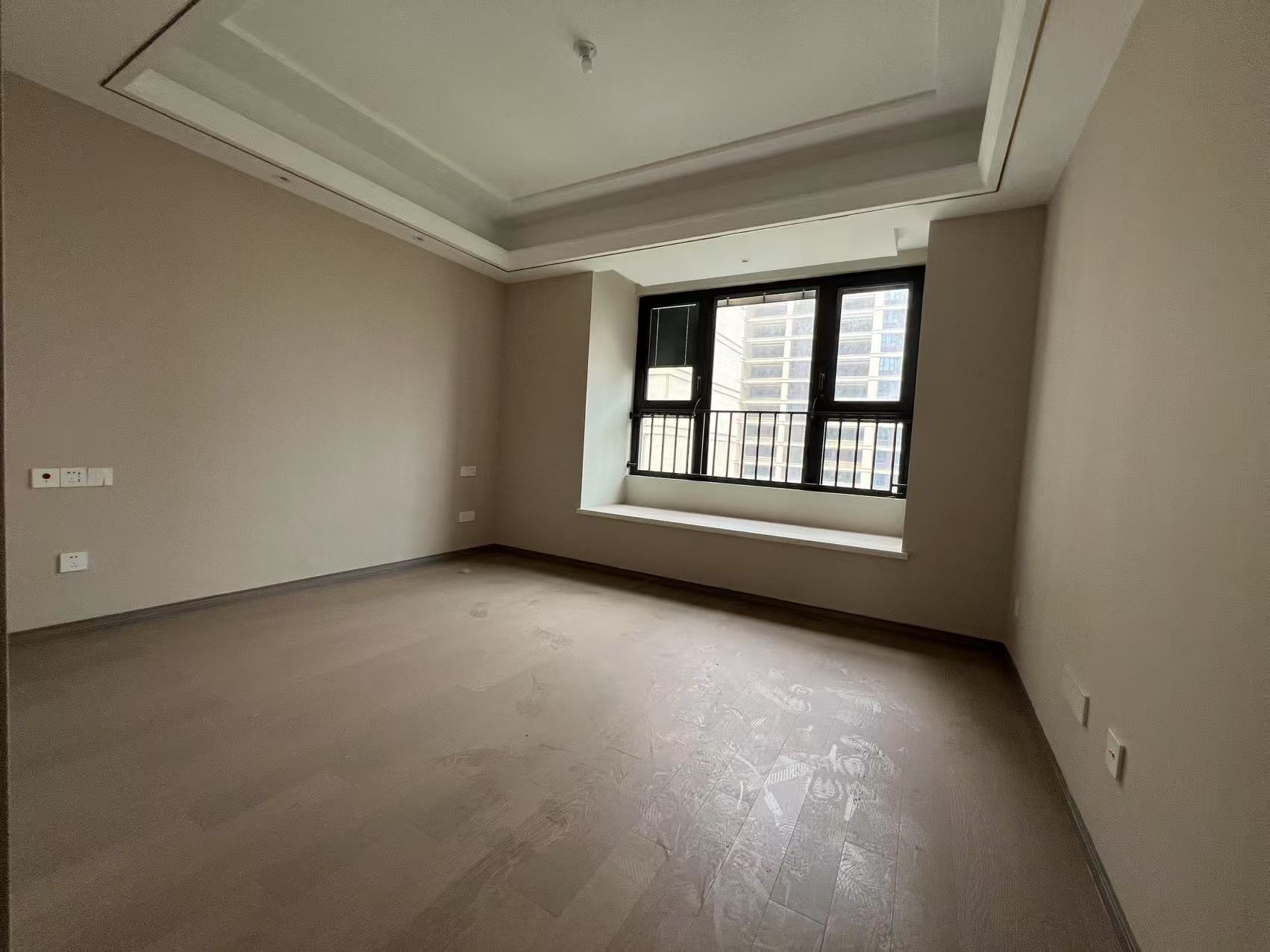 绿城&middot;诚园 4室2厅2卫 158m&sup2;