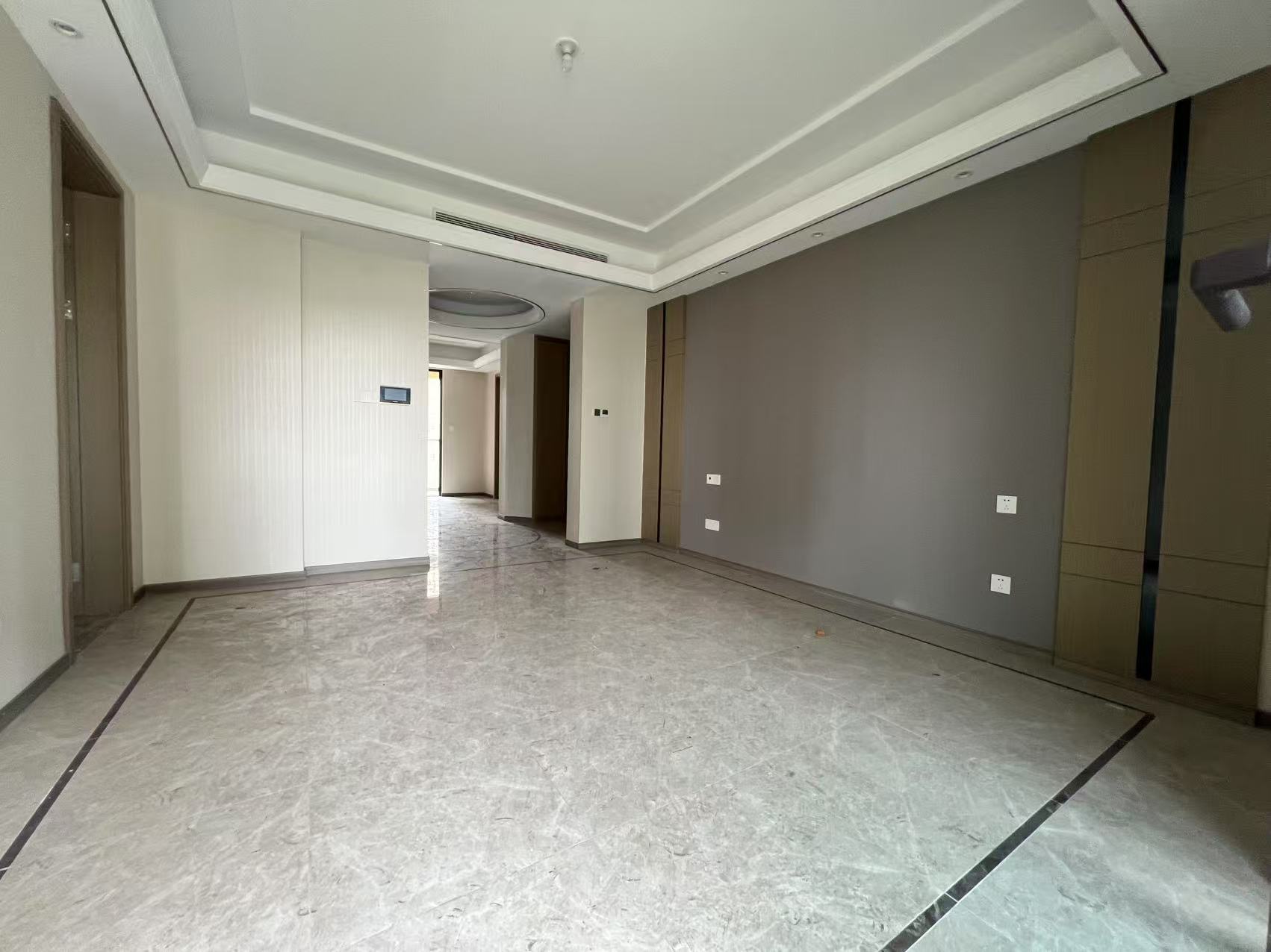 绿城·诚园 4室2厅2卫 158m²