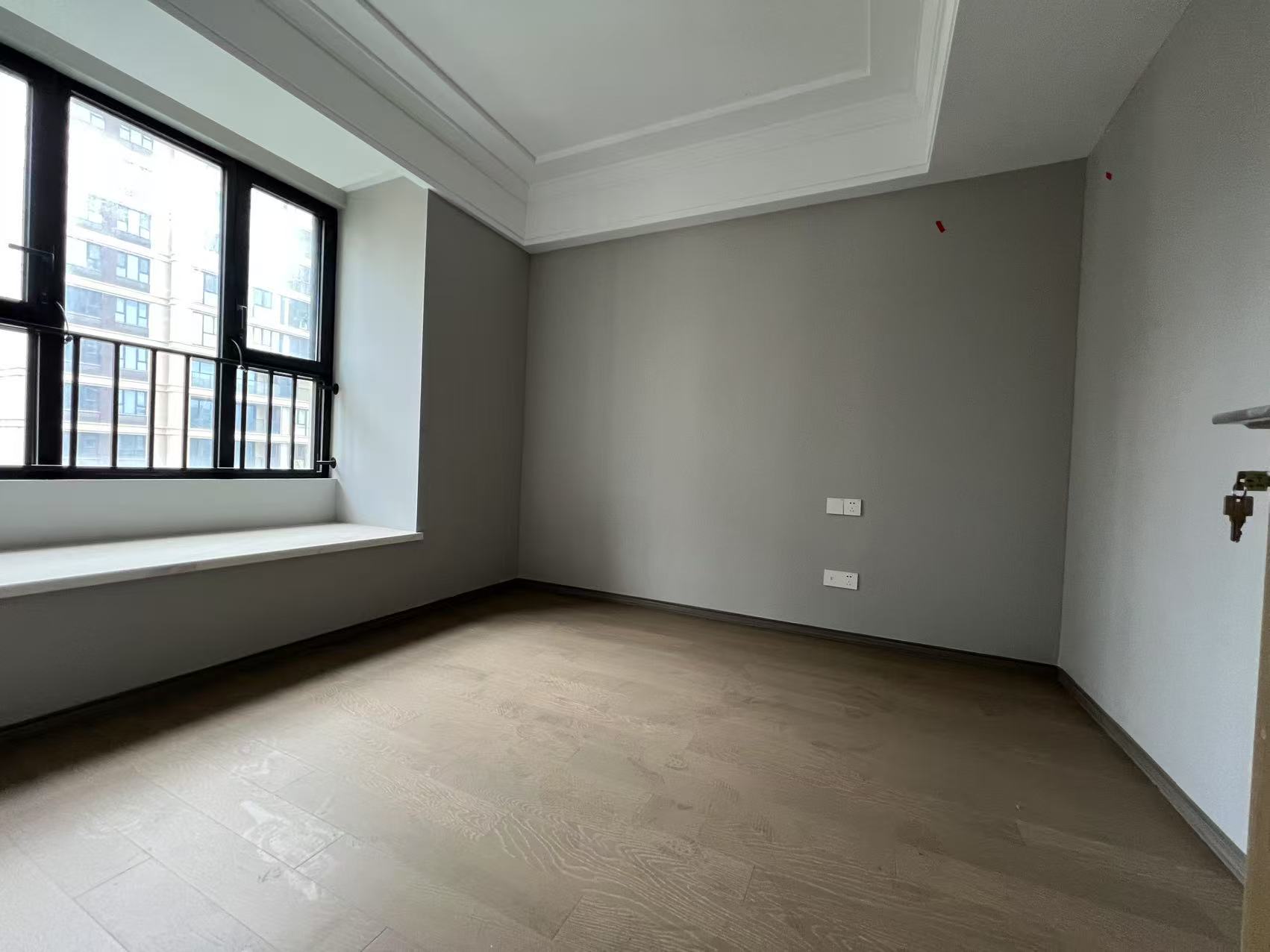 绿城&middot;诚园 4室2厅2卫 158m&sup2;