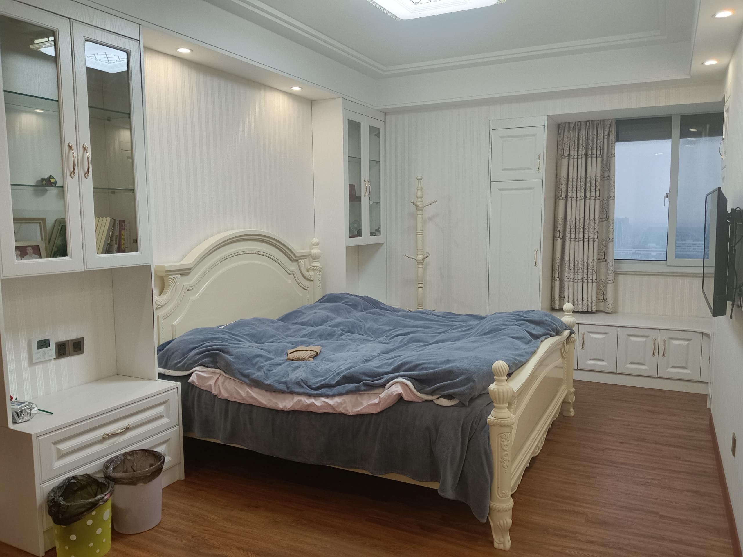 湖滨华庭 3室2厅1卫 116m&sup2;