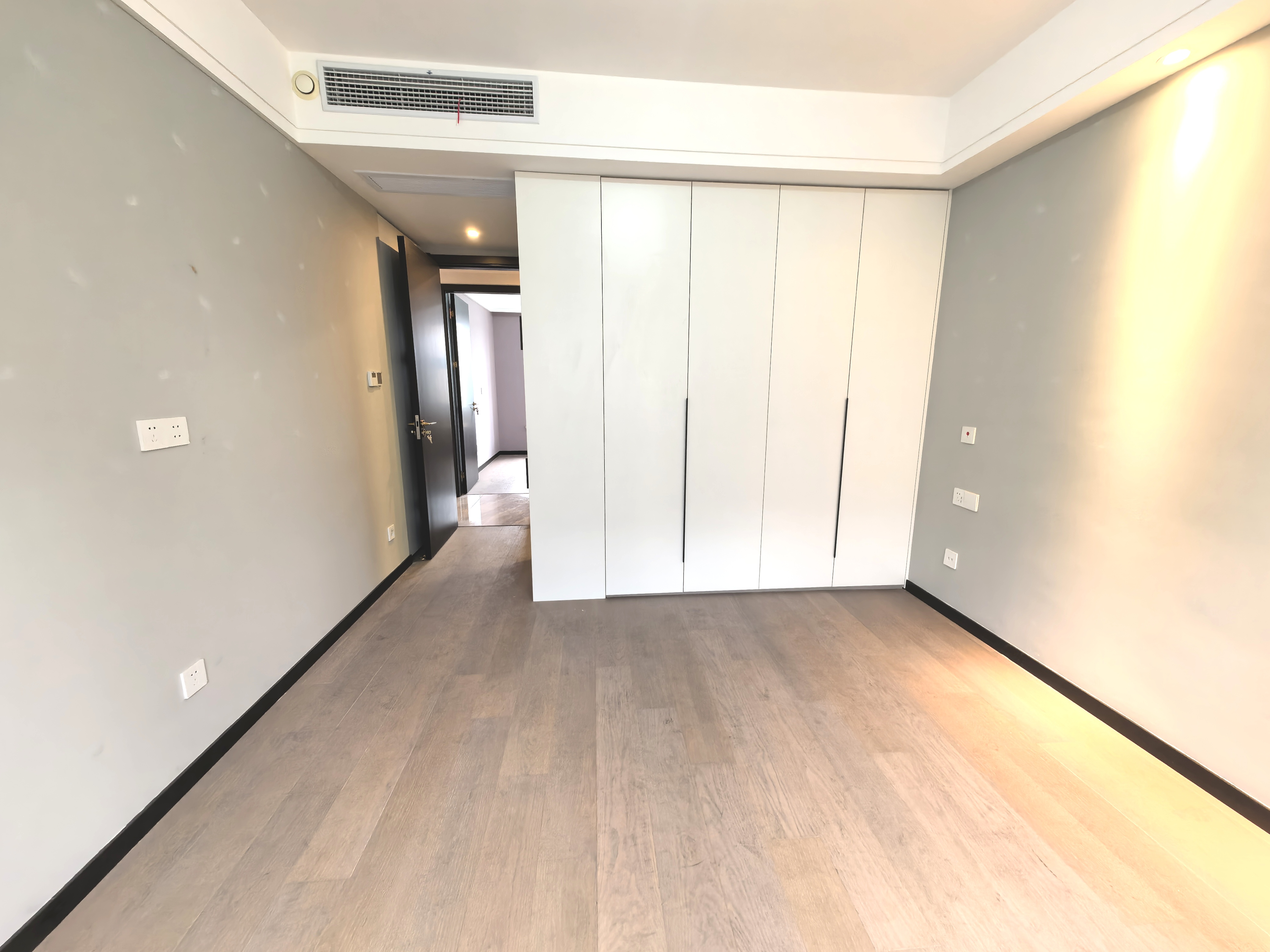 万濠禧园 3室2厅2卫 128m&sup2;