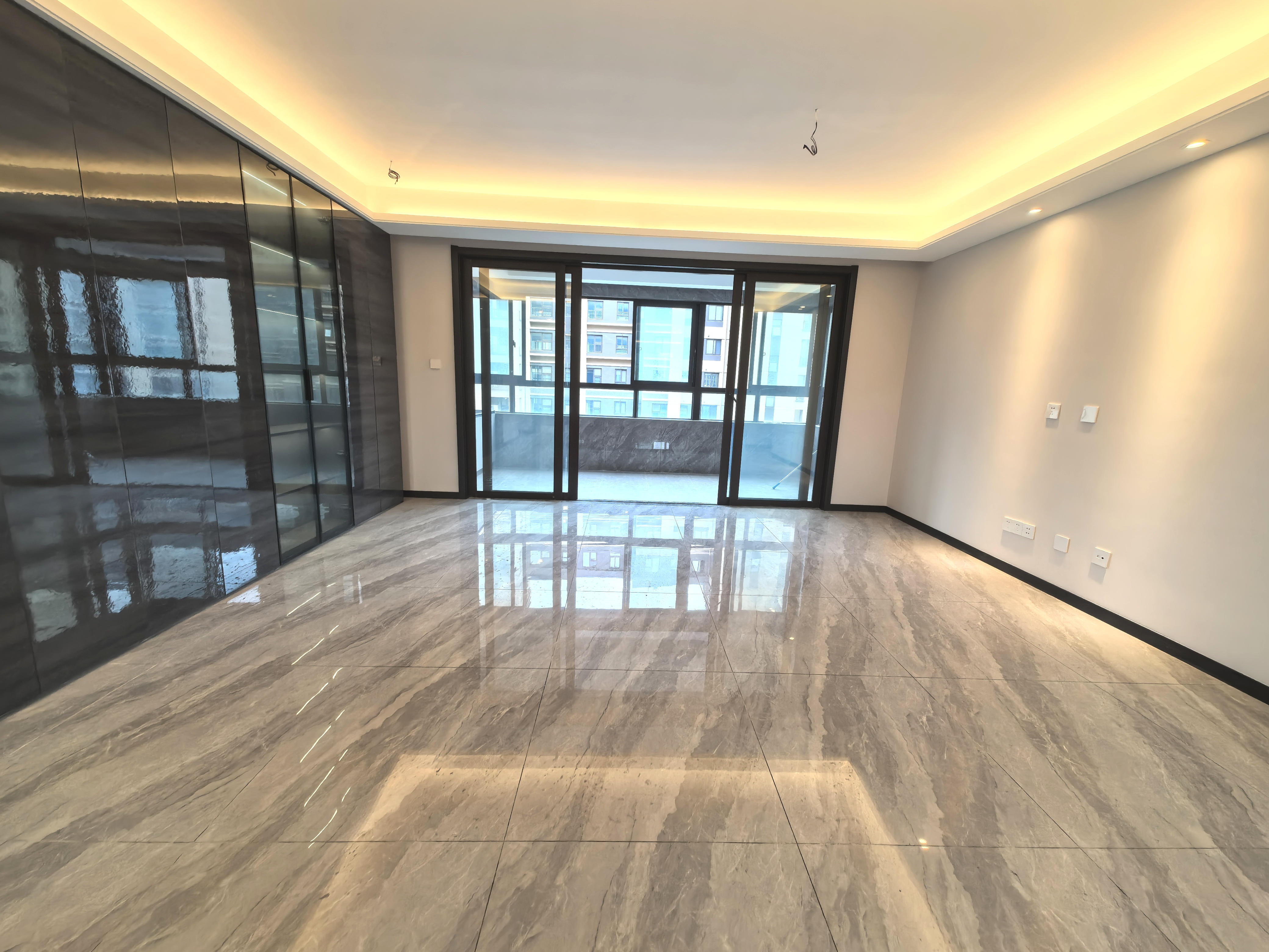 万濠禧园 3室2厅2卫 128m&sup2;