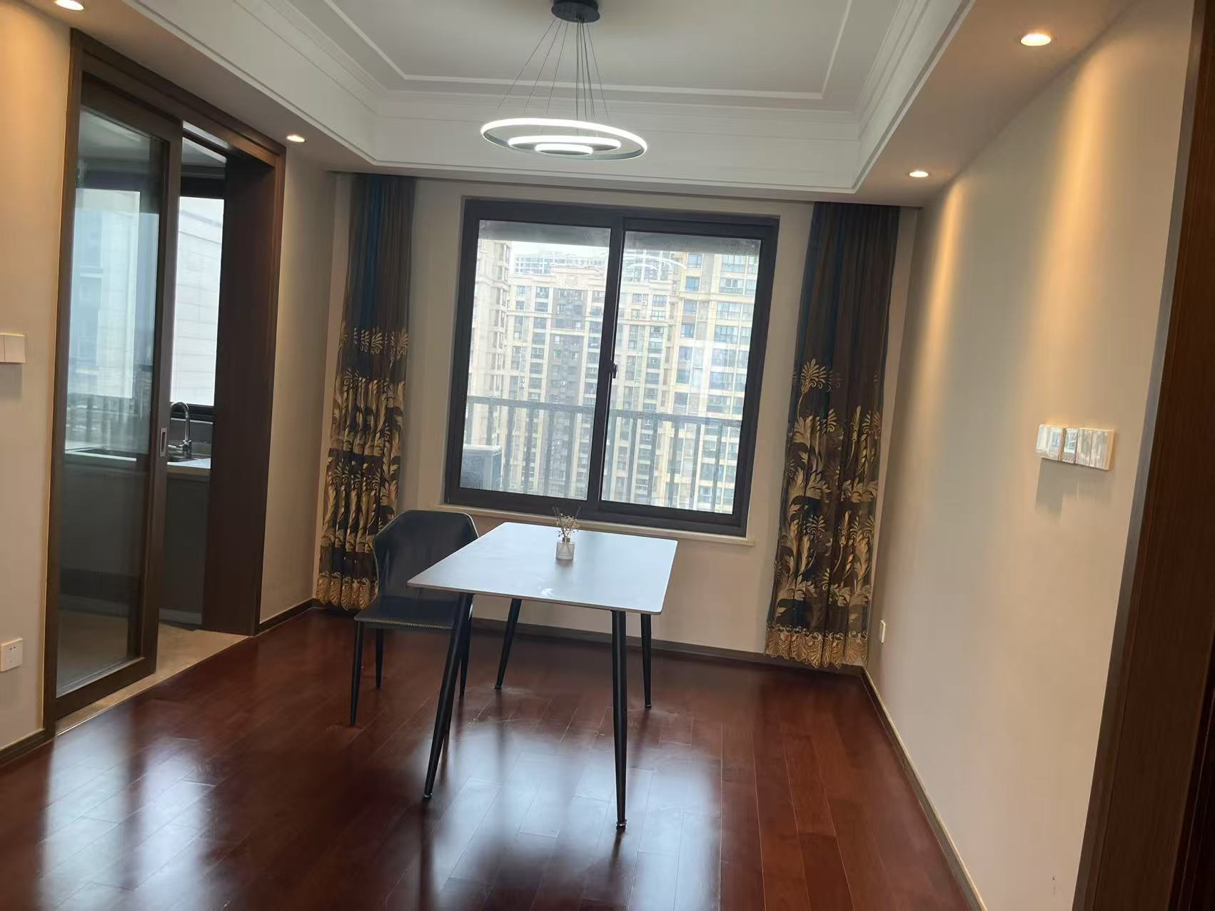 圆融玺悦 4室2厅2卫 142m²