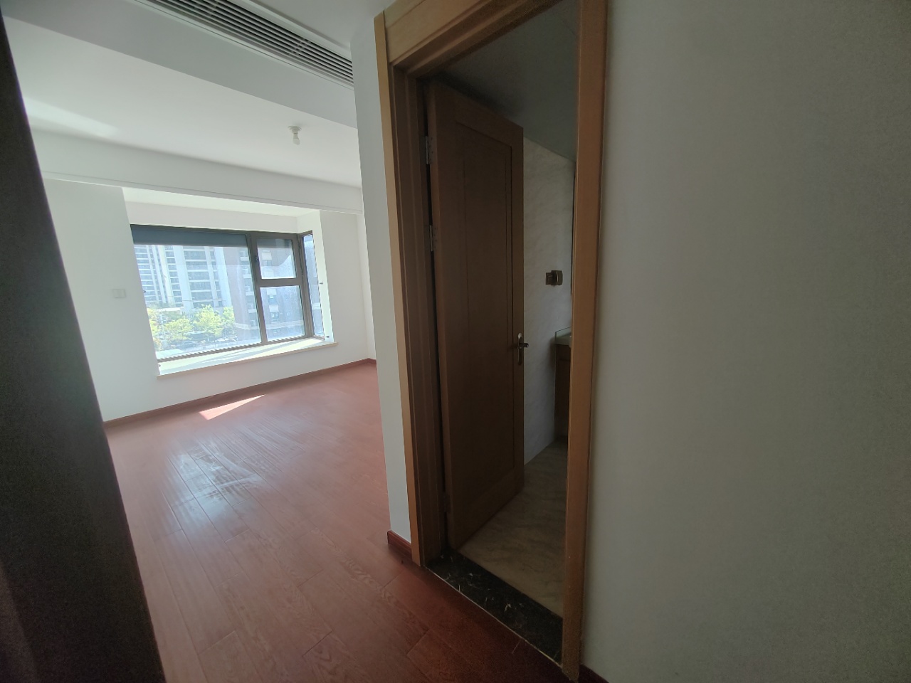林肯公园 3室2厅2卫 114m&sup2;