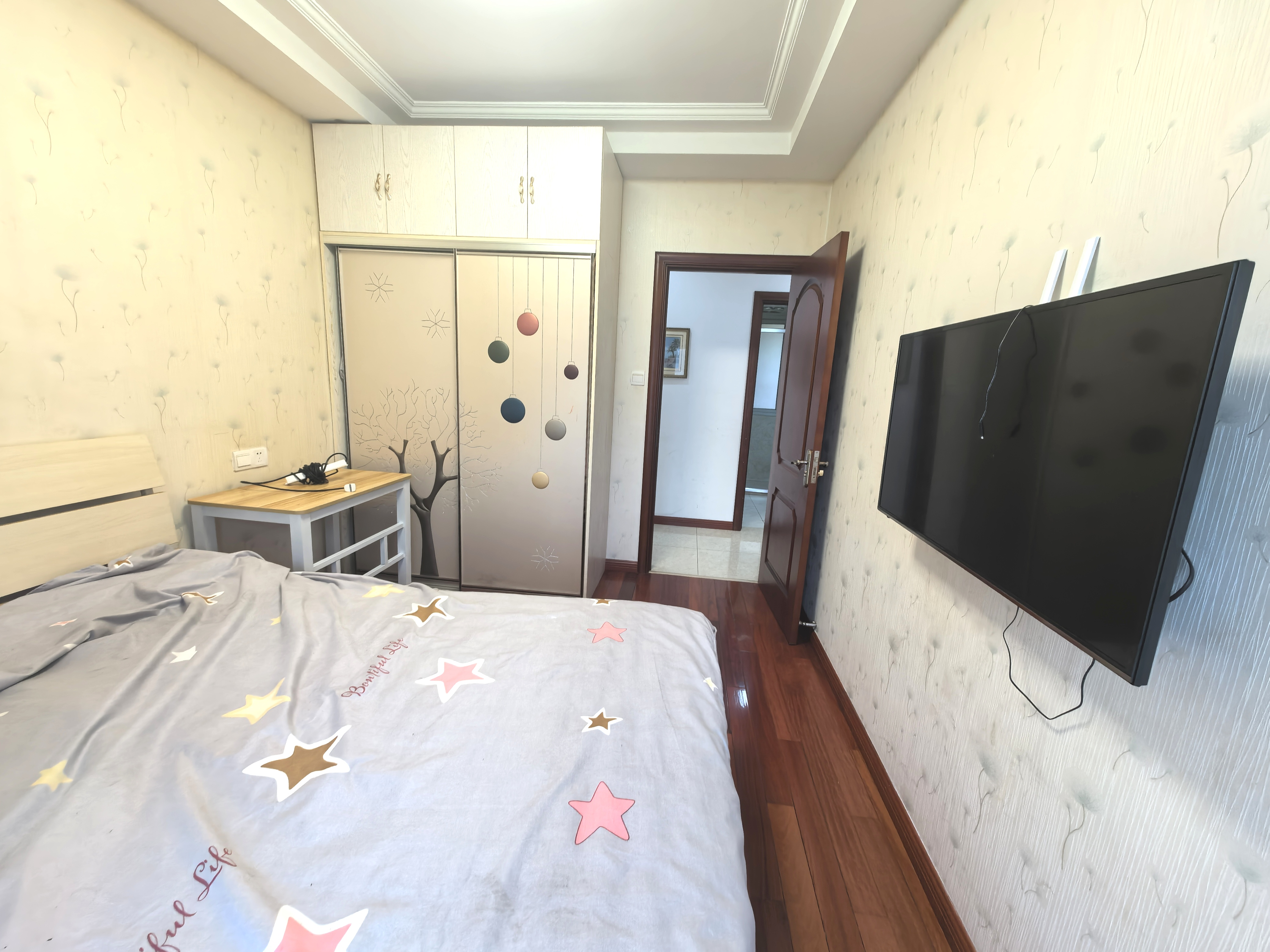 中海碧林湾 3室2厅1卫 97m&sup2;