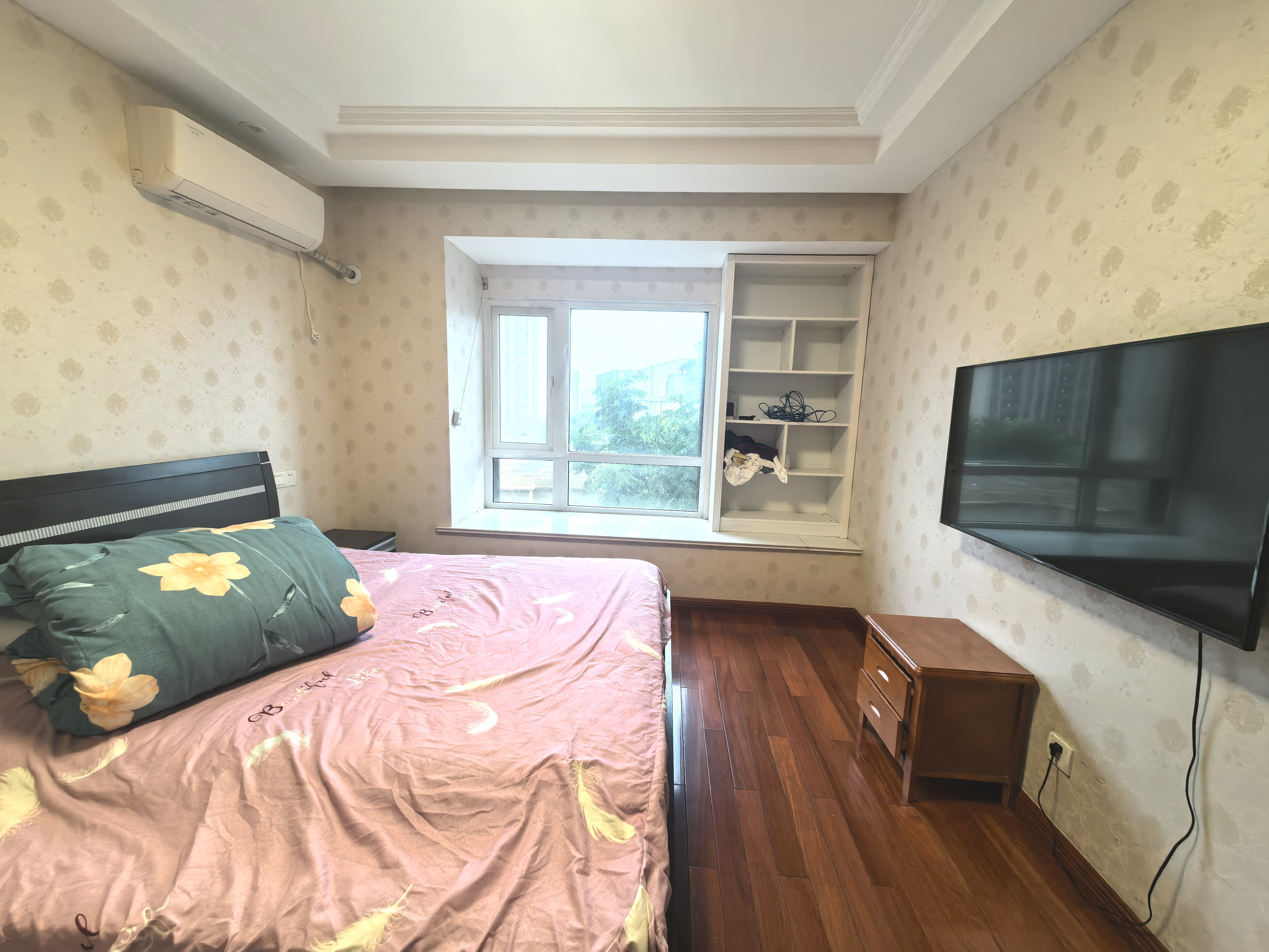 中海碧林湾 3室2厅1卫 97m&sup2;