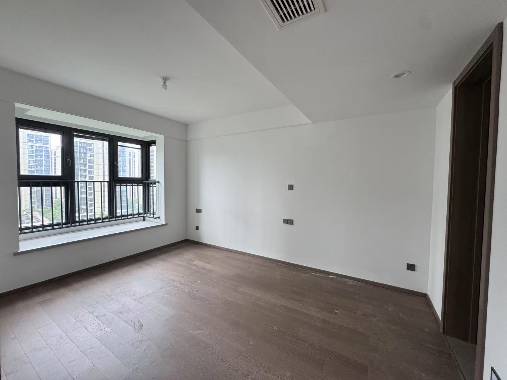 世茂璀璨未来 3室2厅2卫 128m&sup2;