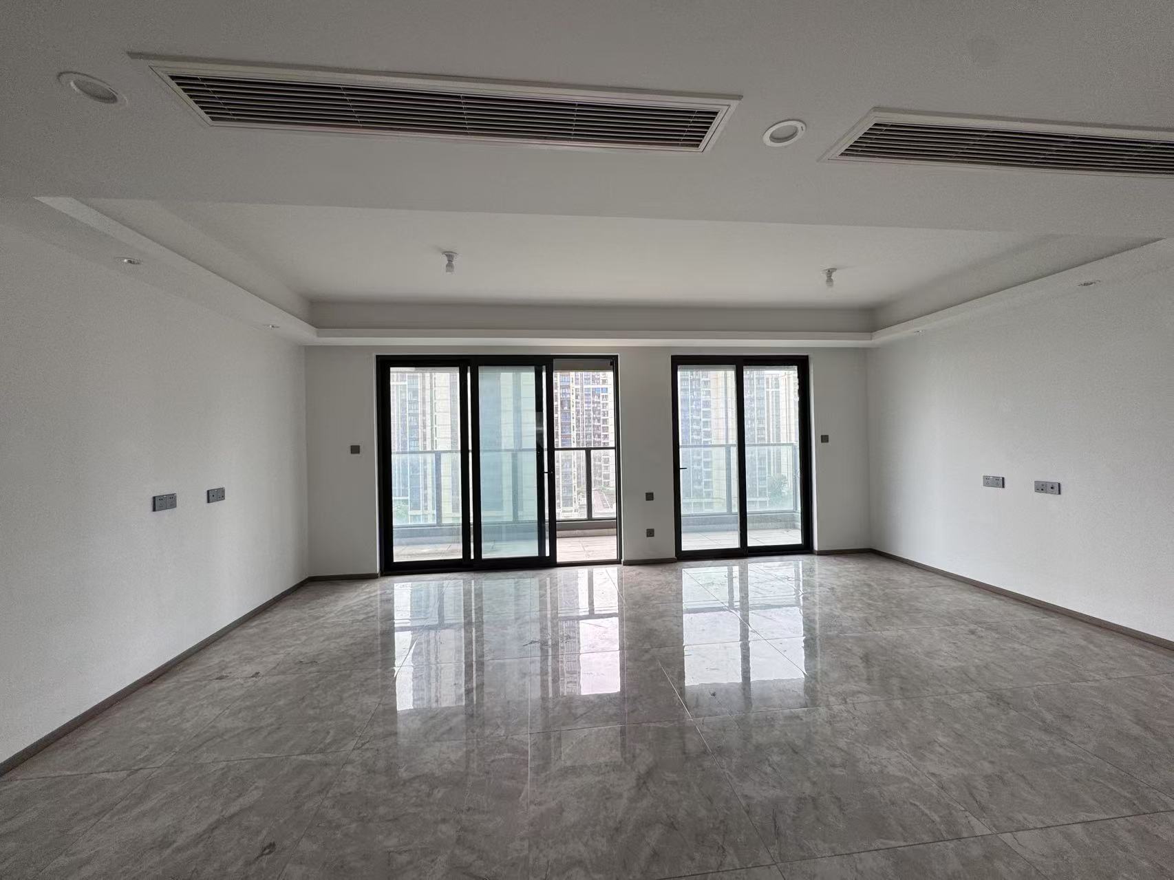 世茂璀璨未来 3室2厅2卫 128m&sup2;