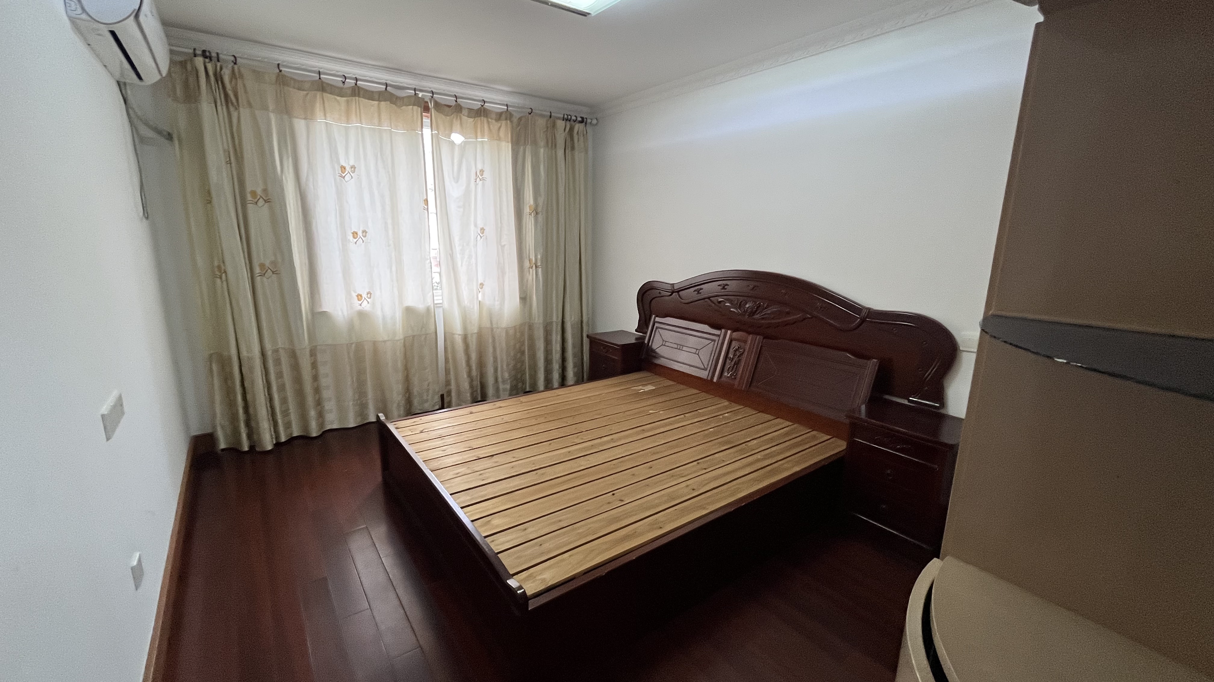 星景花园 3室2厅1卫 120m&sup2;